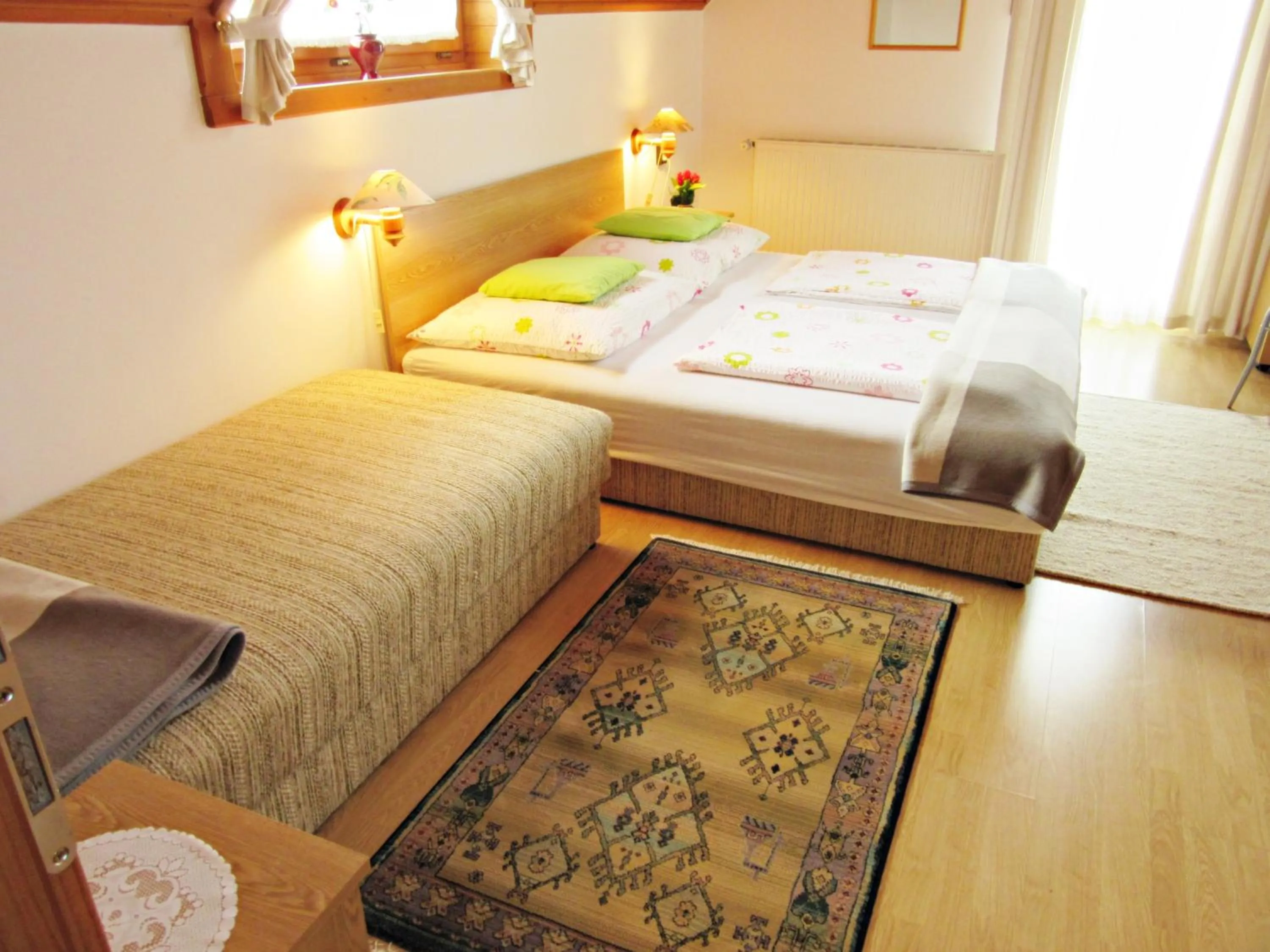 Bed in Zsuzsa Panzió