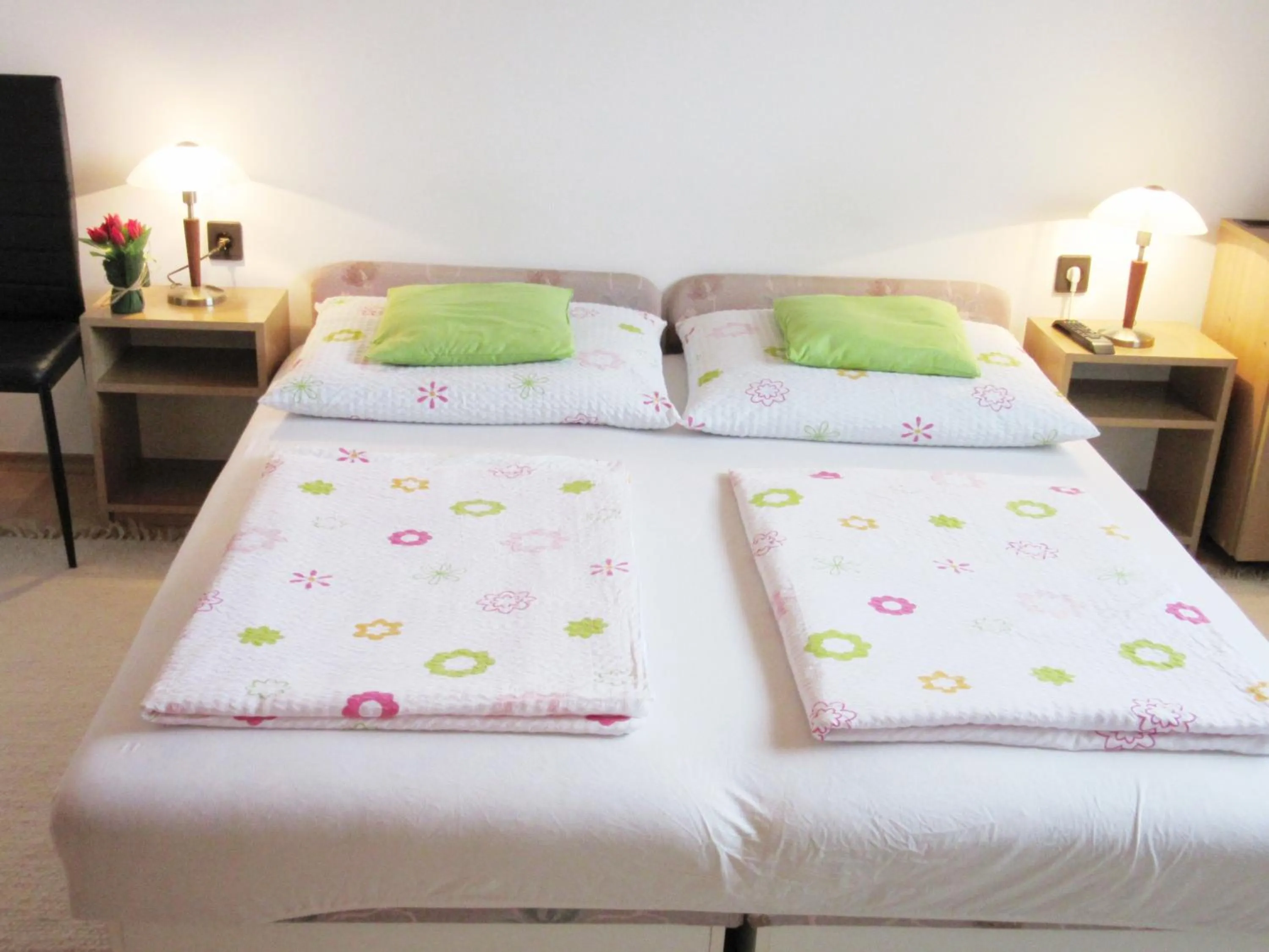 Bedroom, Bed in Zsuzsa Panzió