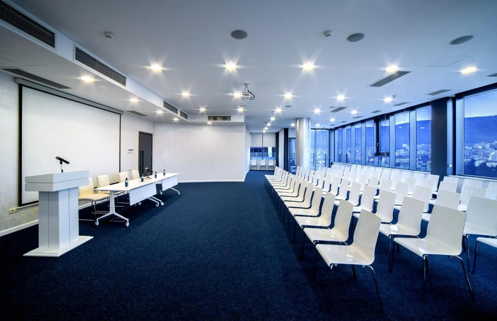 Business facilities in King David Residence