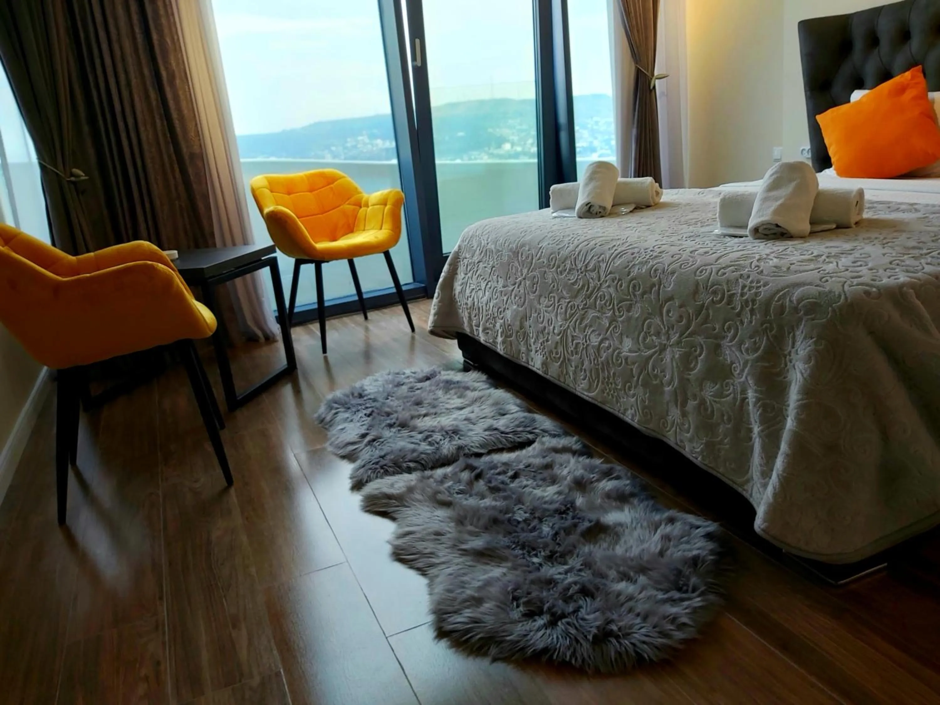 Photo of the whole room in King David Residence