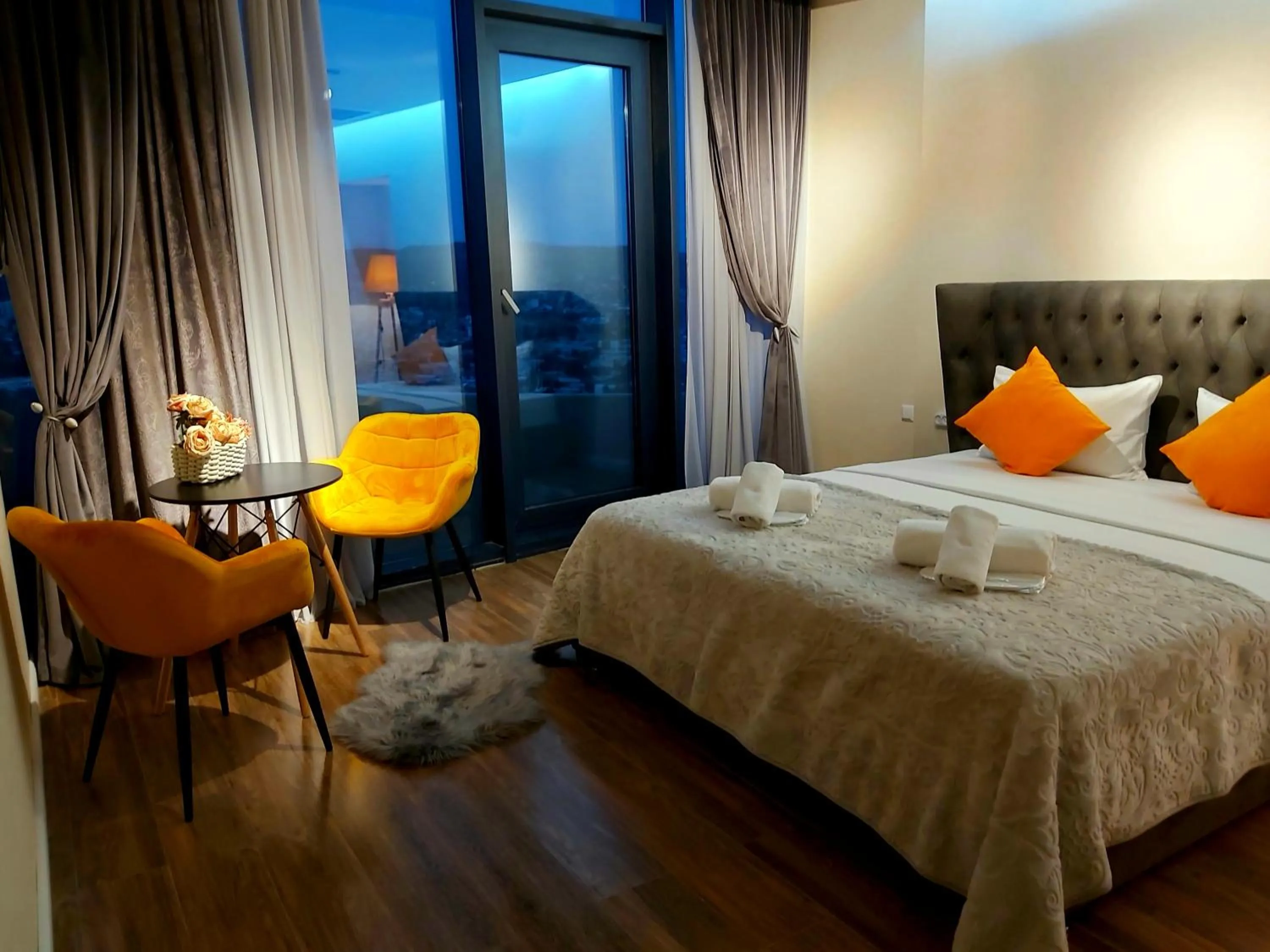 Photo of the whole room in King David Residence