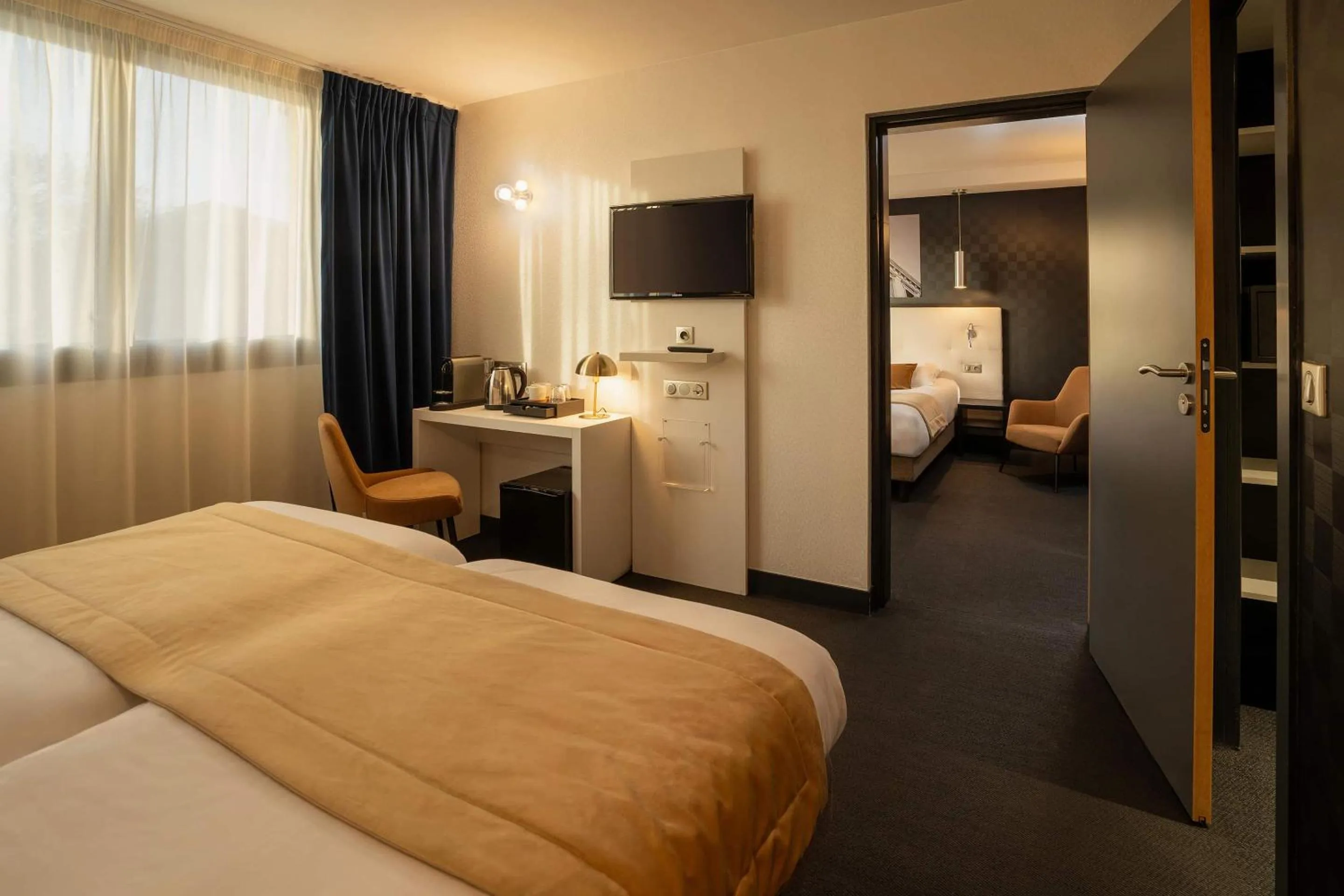 Bed in Best Western Hotel Le Quercy