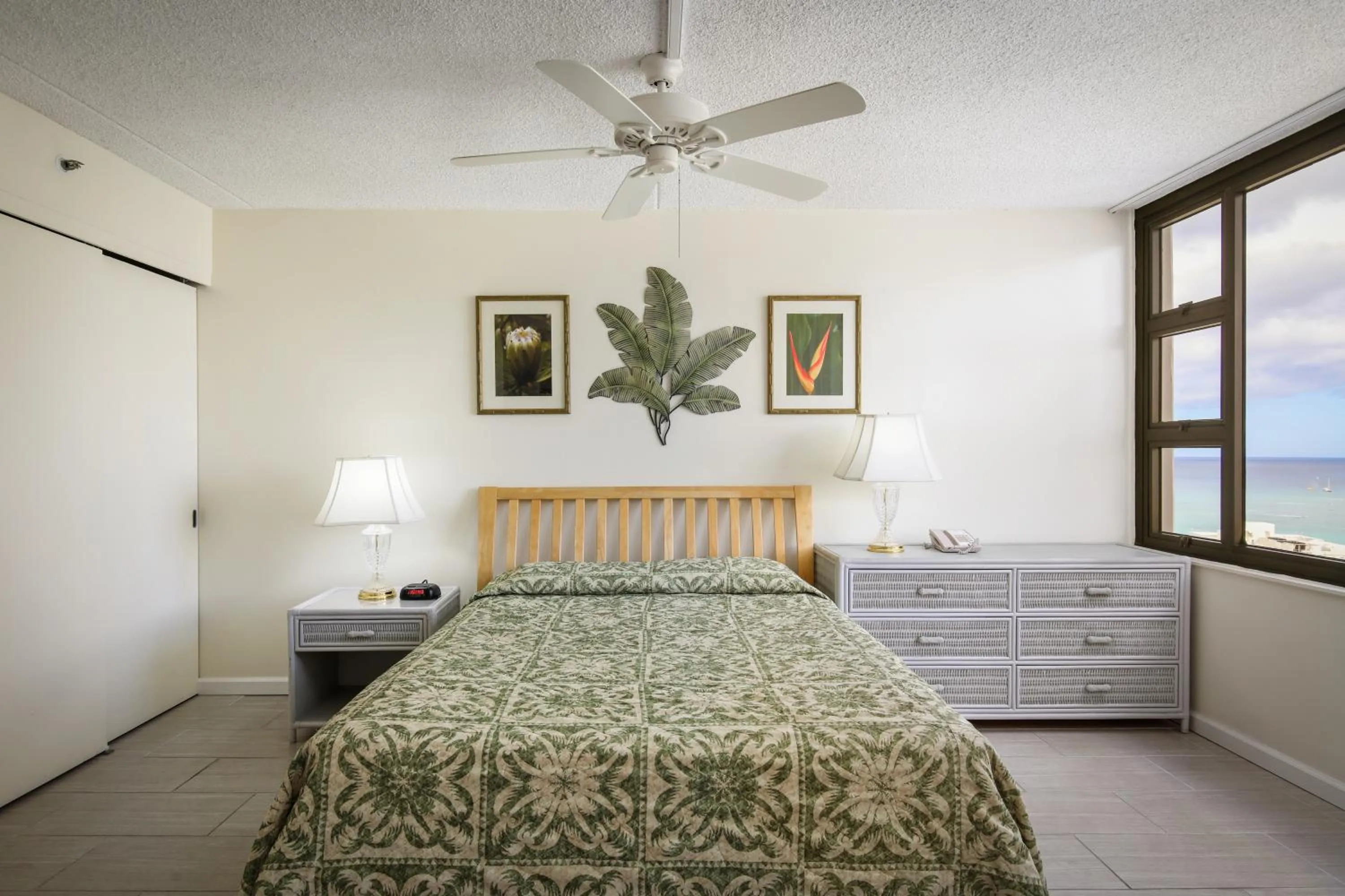 Bed in Aston at the Waikiki Banyan