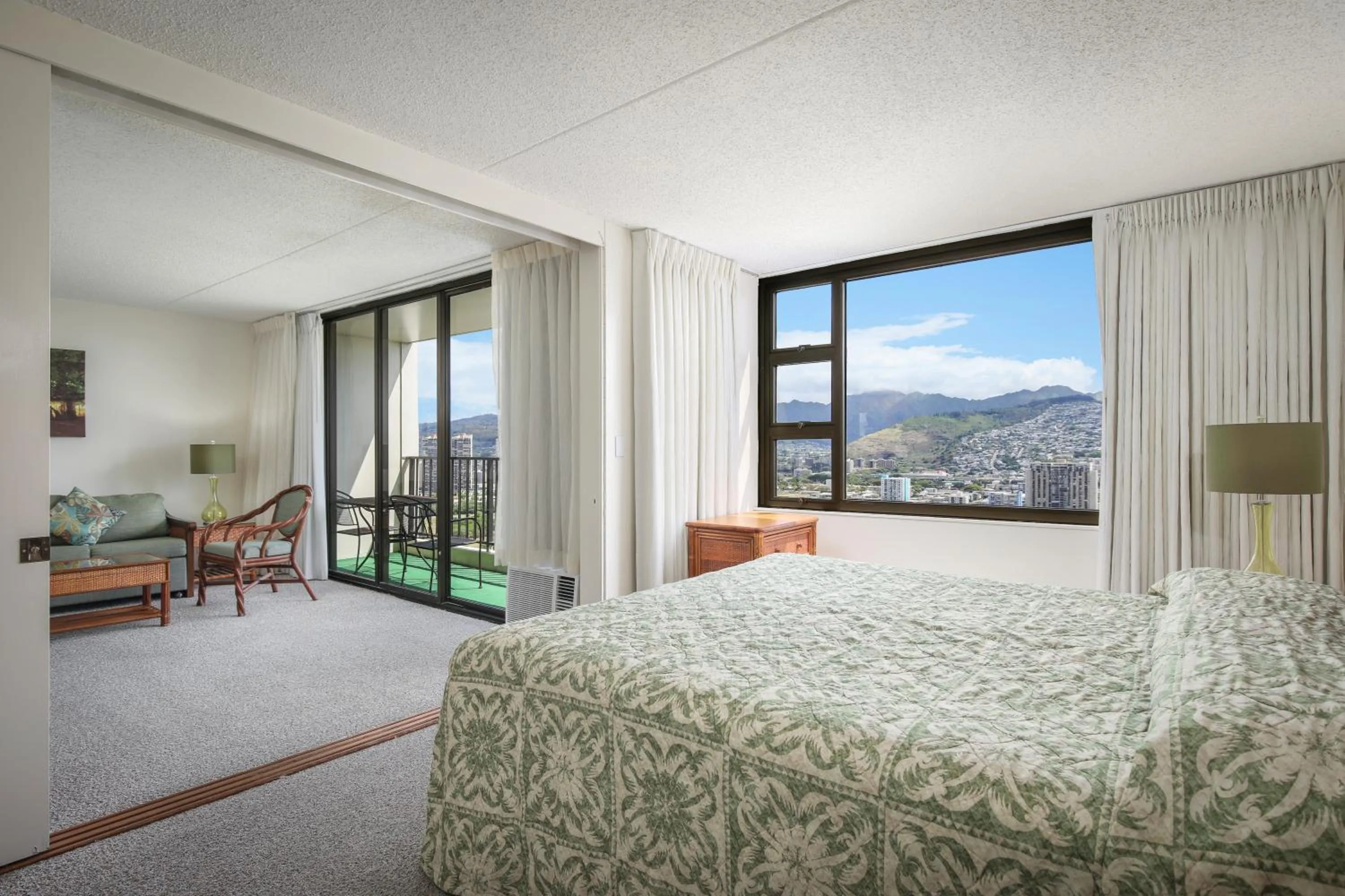 Bed in Aston at the Waikiki Banyan