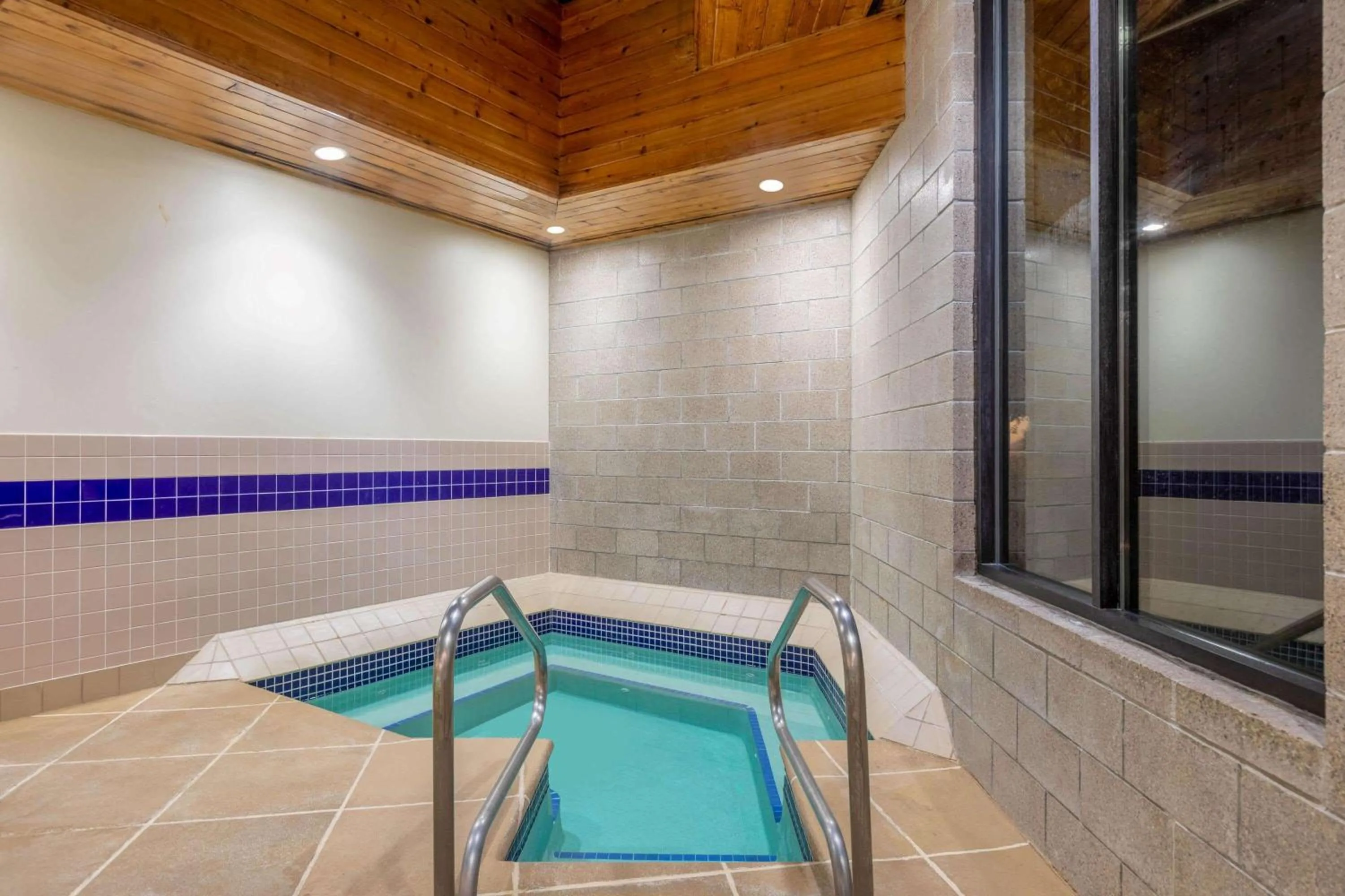 Hot Tub in Days Inn by Wyndham Eagan Minnesota Near Mall of America