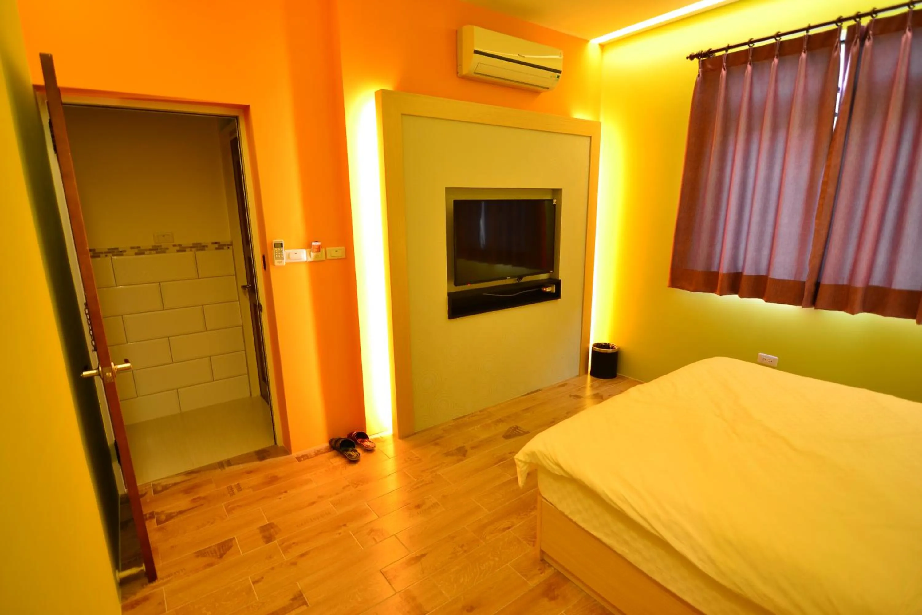 Bed in Home Coming