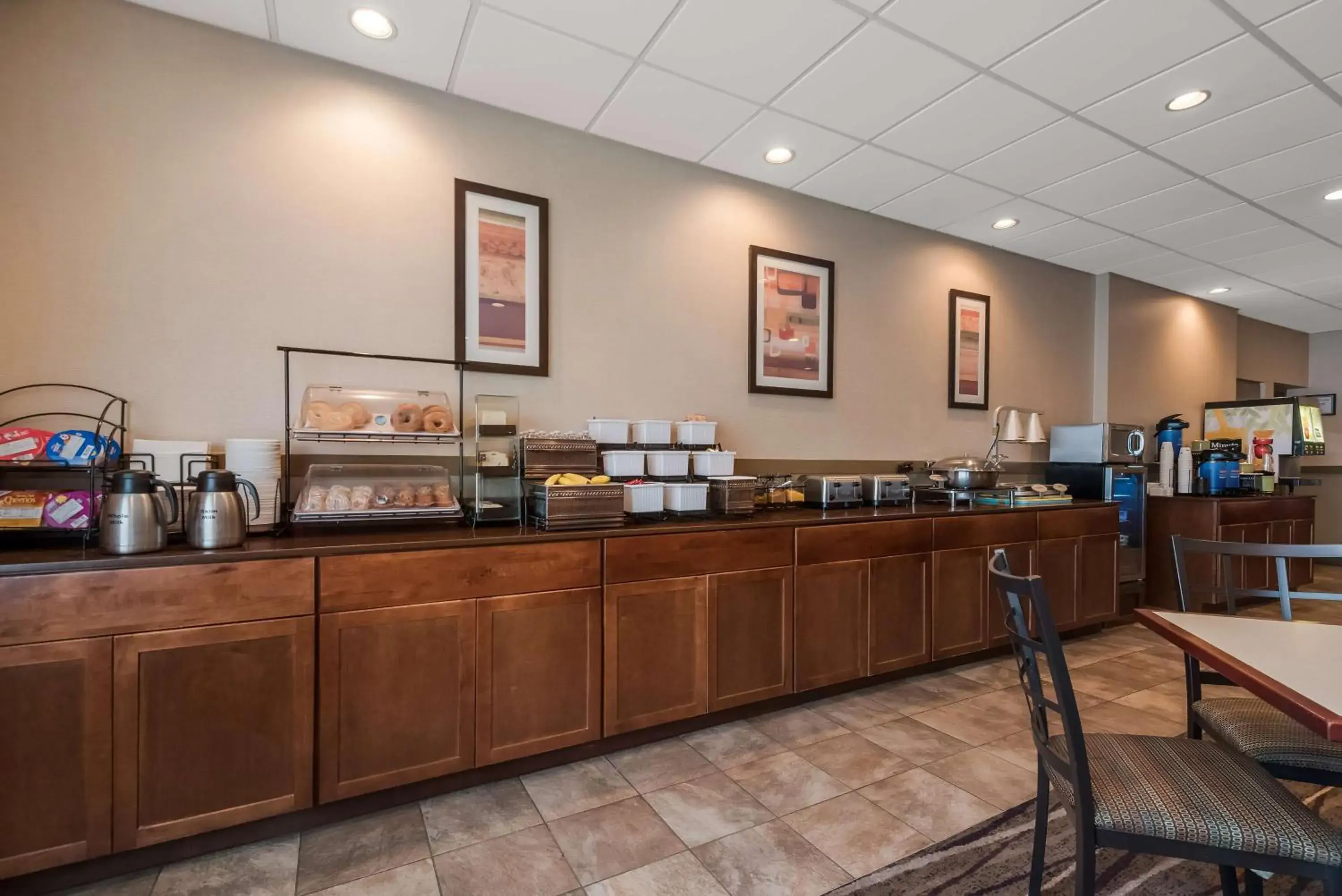 Breakfast in Best Western Philadelphia South - West Deptford Inn Breakfast in Best Western Philadelphia South - West Deptford Inn