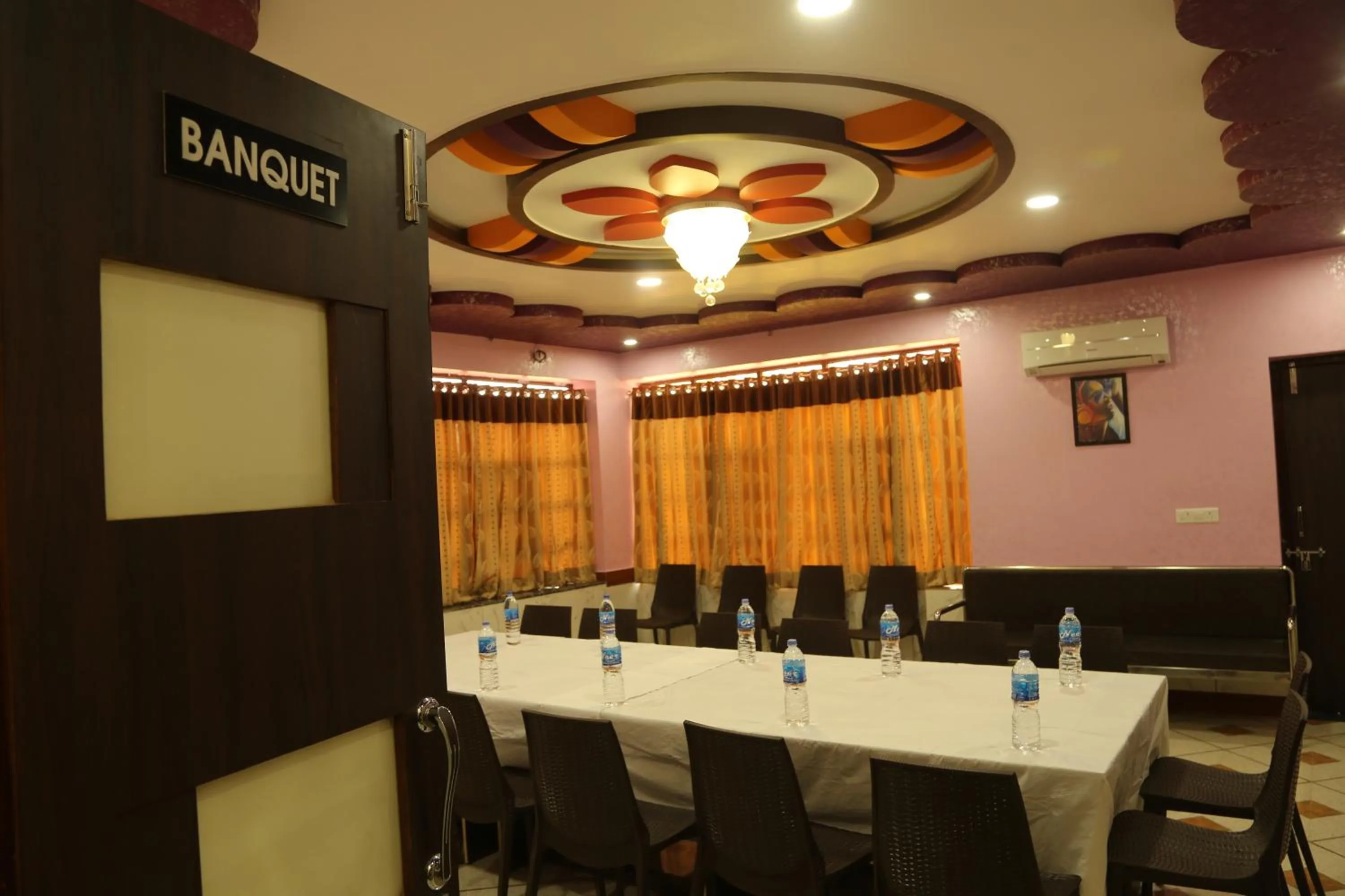 Banquet/Function facilities in Shri Ram Residency