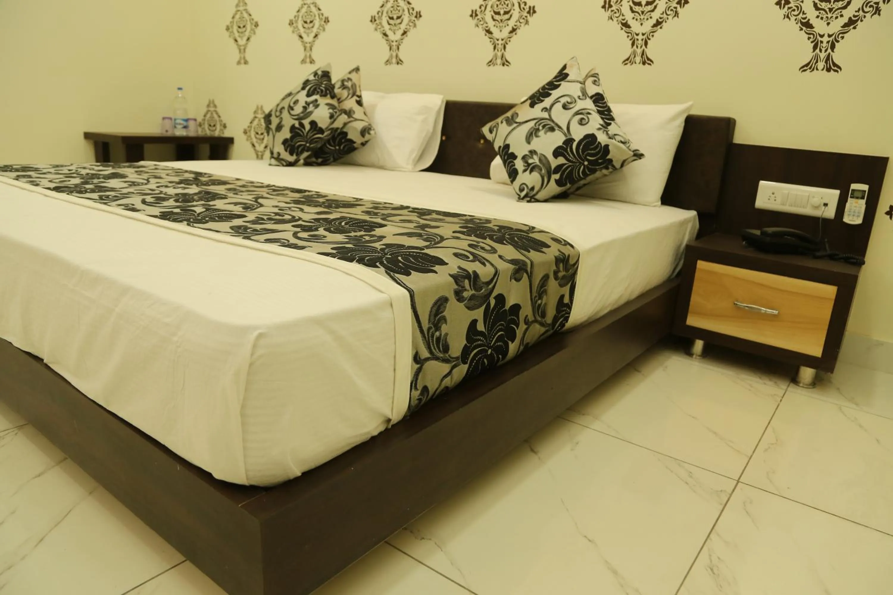 Bedroom, Bed in Shri Ram Residency