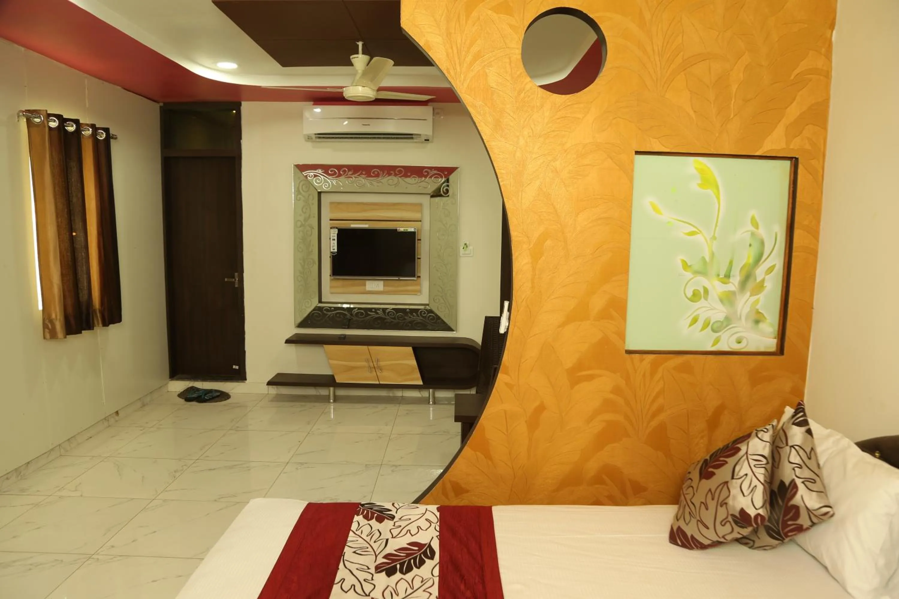Bed in Shri Ram Residency