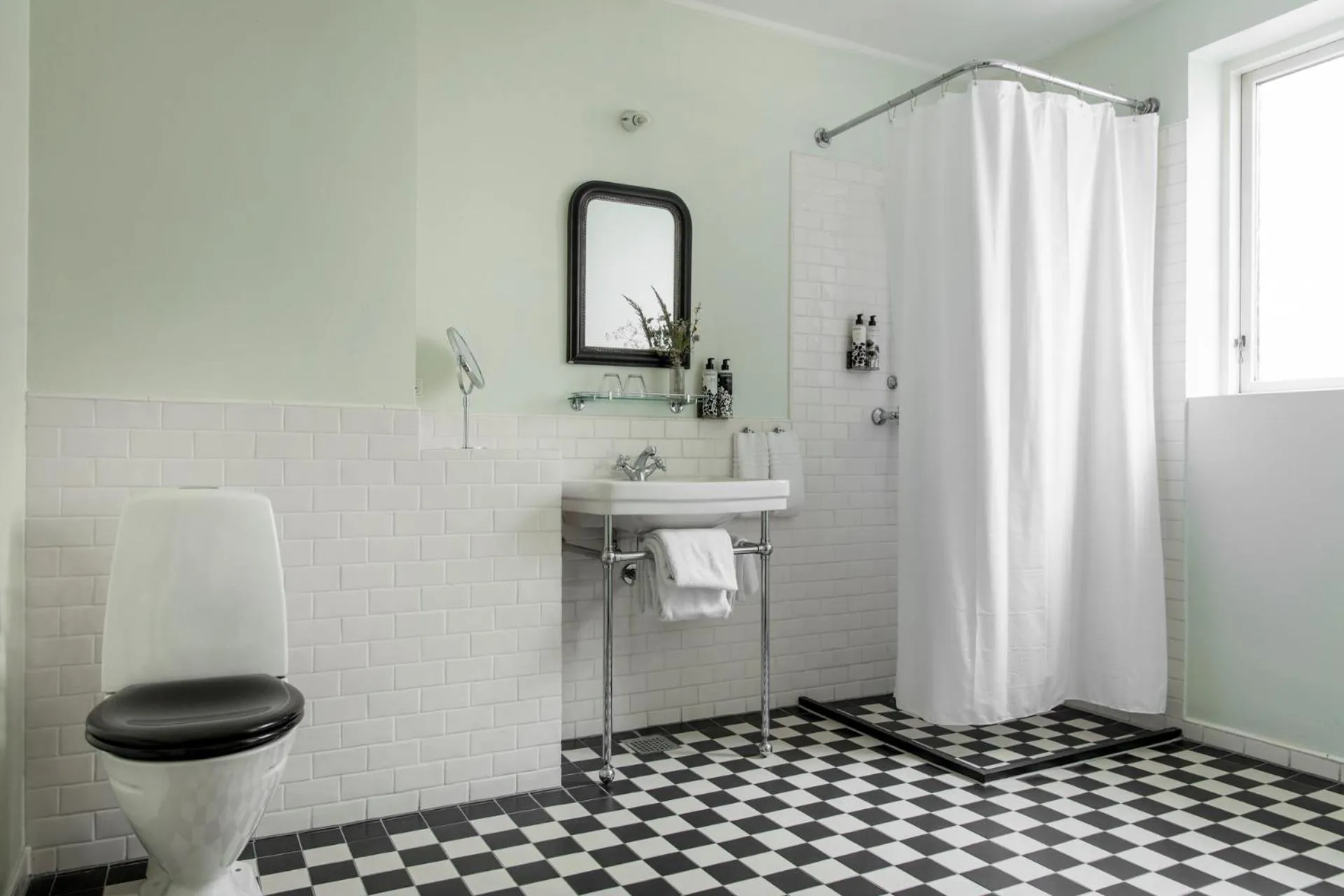 Bathroom in Helenekilde Badehotel