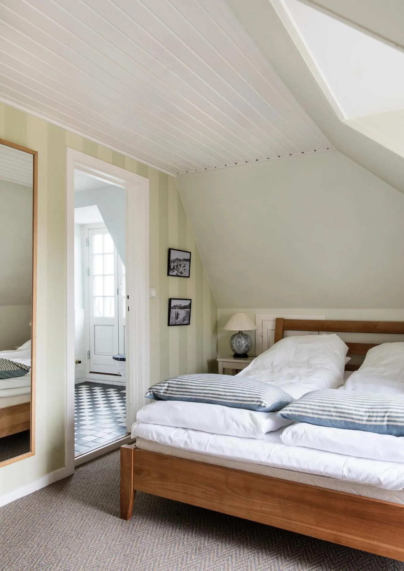 Photo of the whole room, Bed in Helenekilde Badehotel