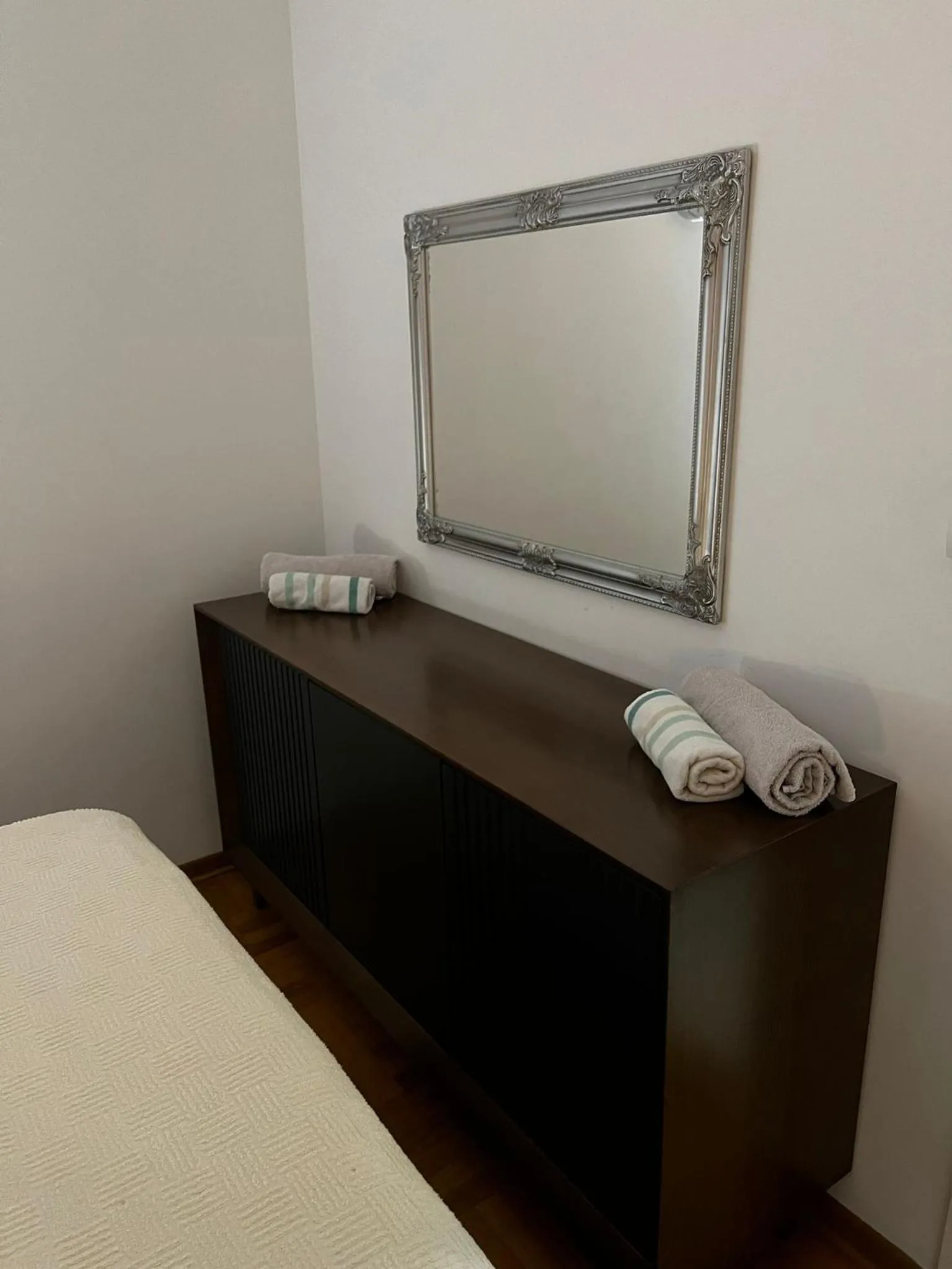 Bed in New Apartment CRISTAL in the city centre