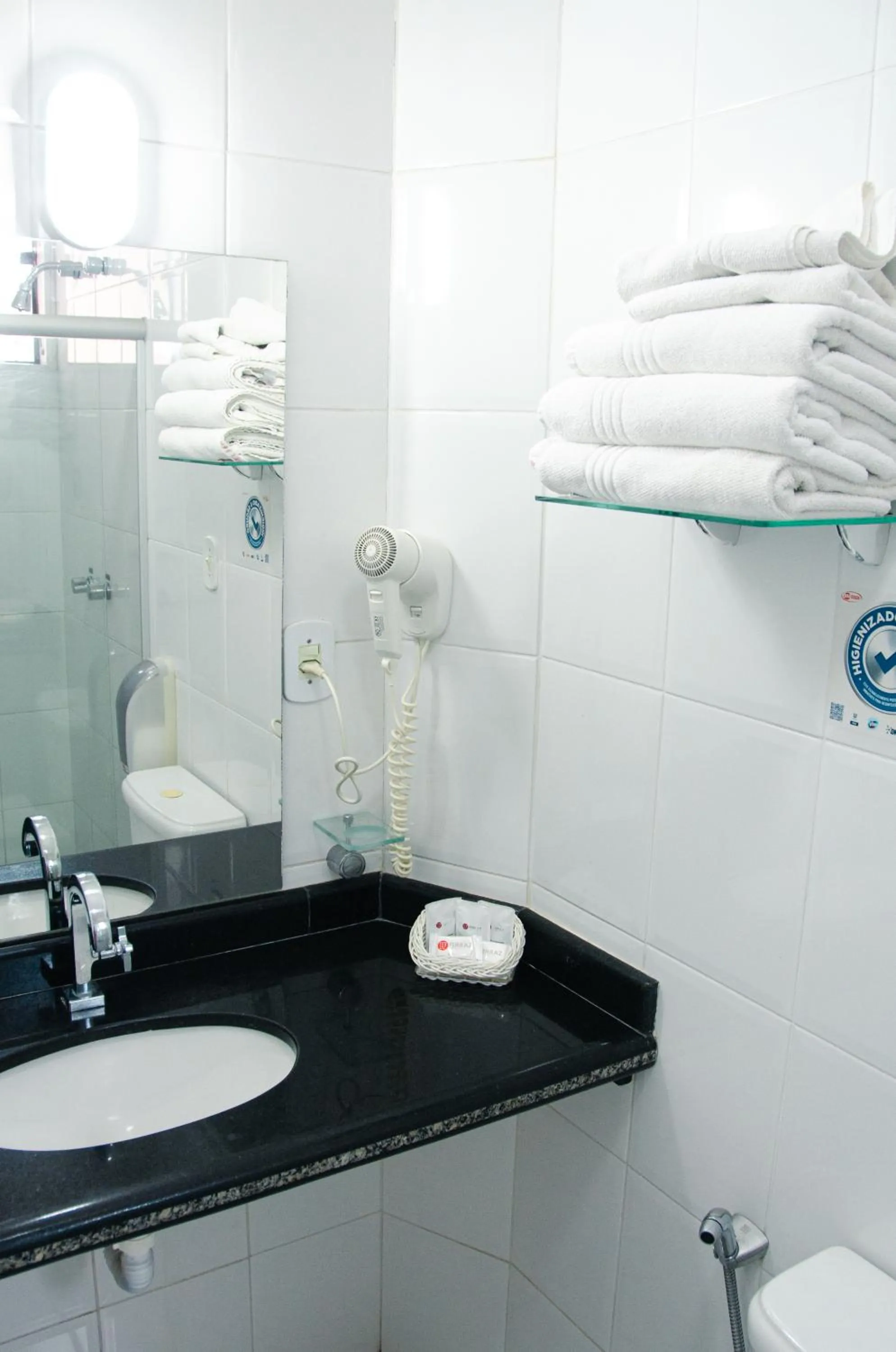 Bathroom in Hotel Ferraz