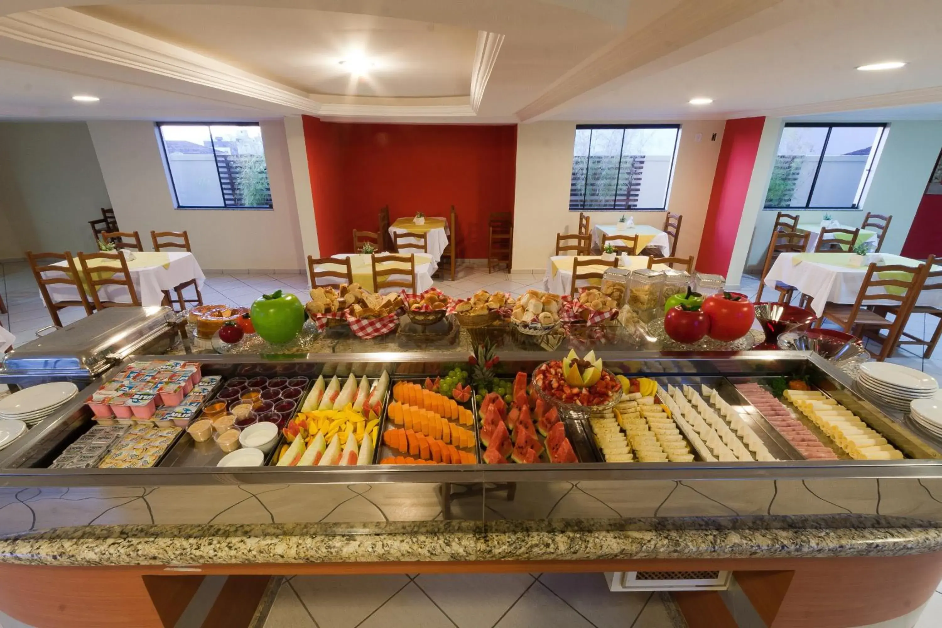 Buffet breakfast in Hotel Ferraz Buffet breakfast in Hotel Ferraz