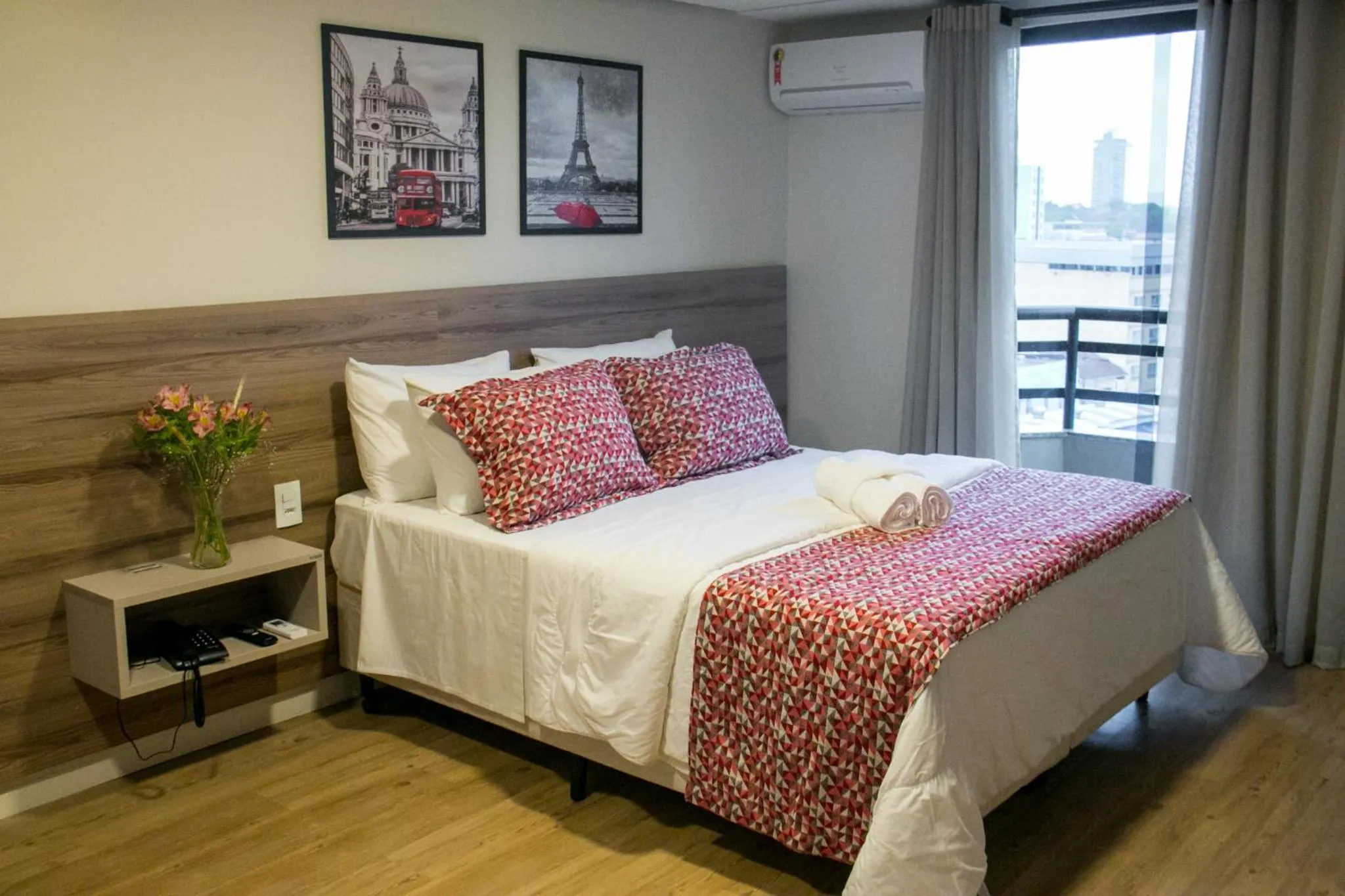 Bedroom, Bed in Hotel Ferraz