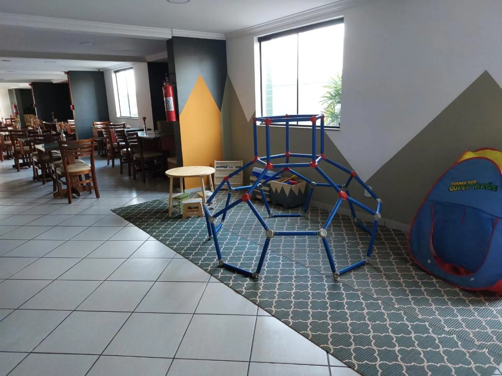 Restaurant/places to eat in Hotel Ferraz