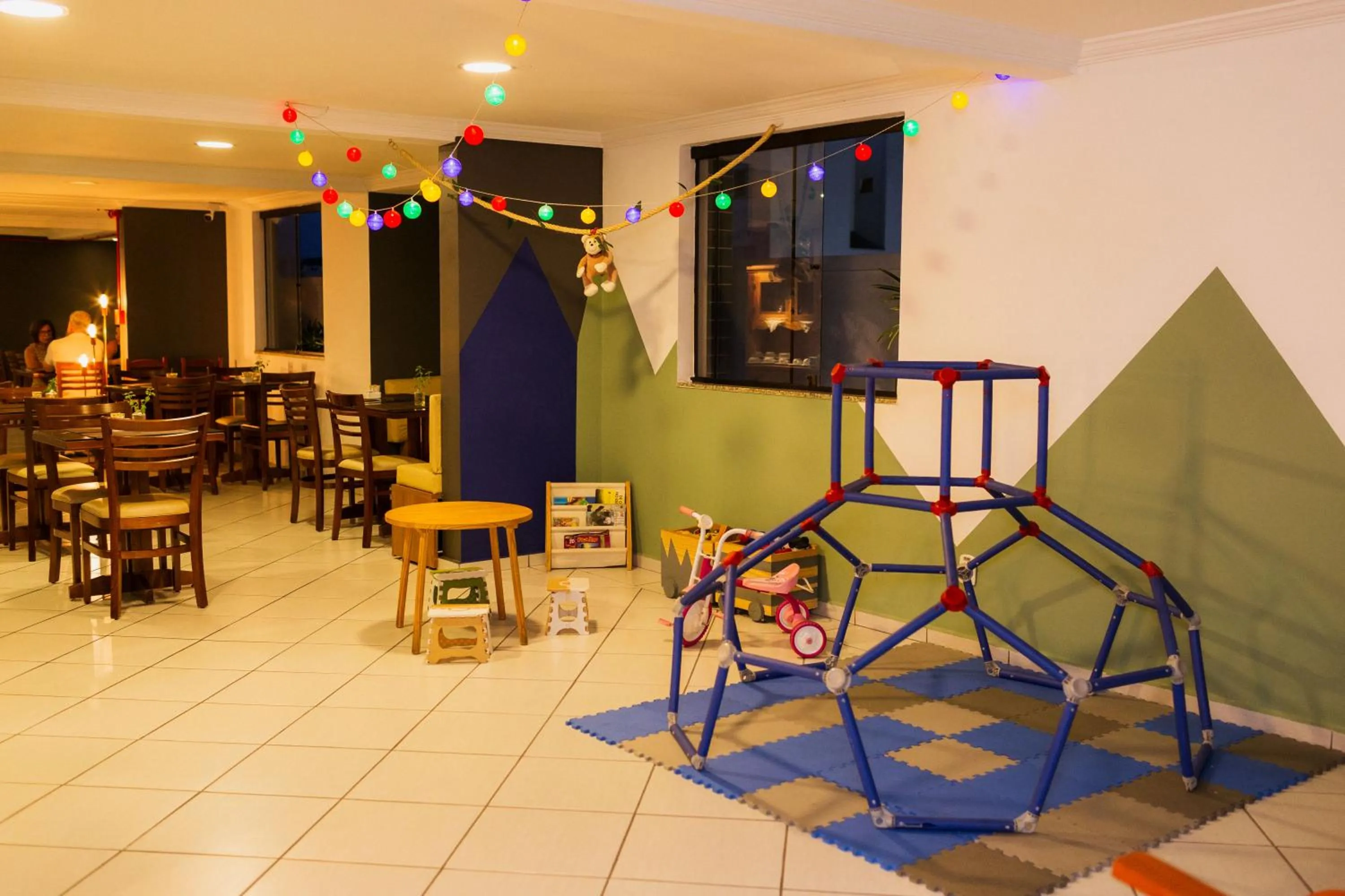 Restaurant/places to eat in Hotel Ferraz