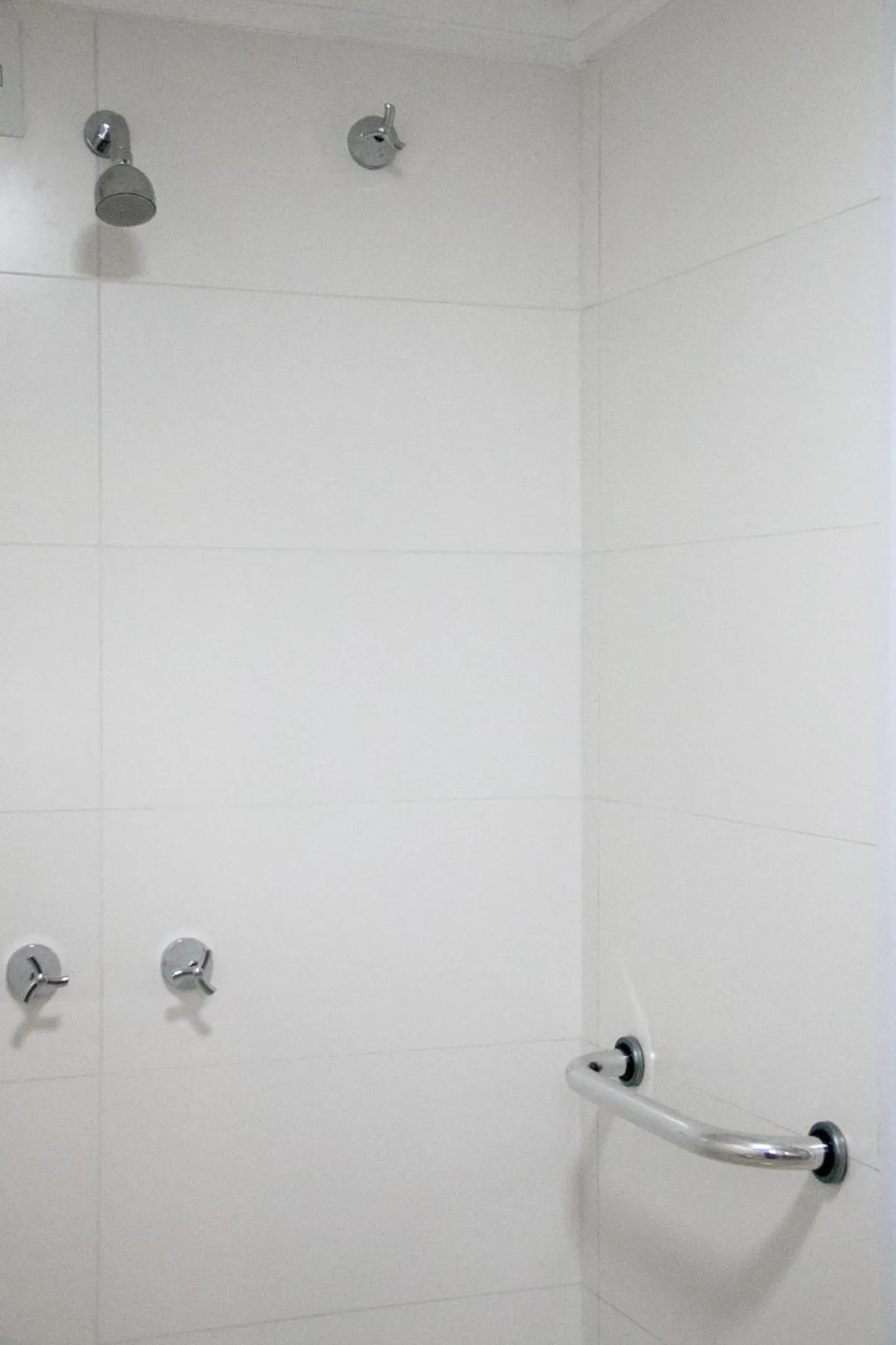 Shower in Hotel Ferraz