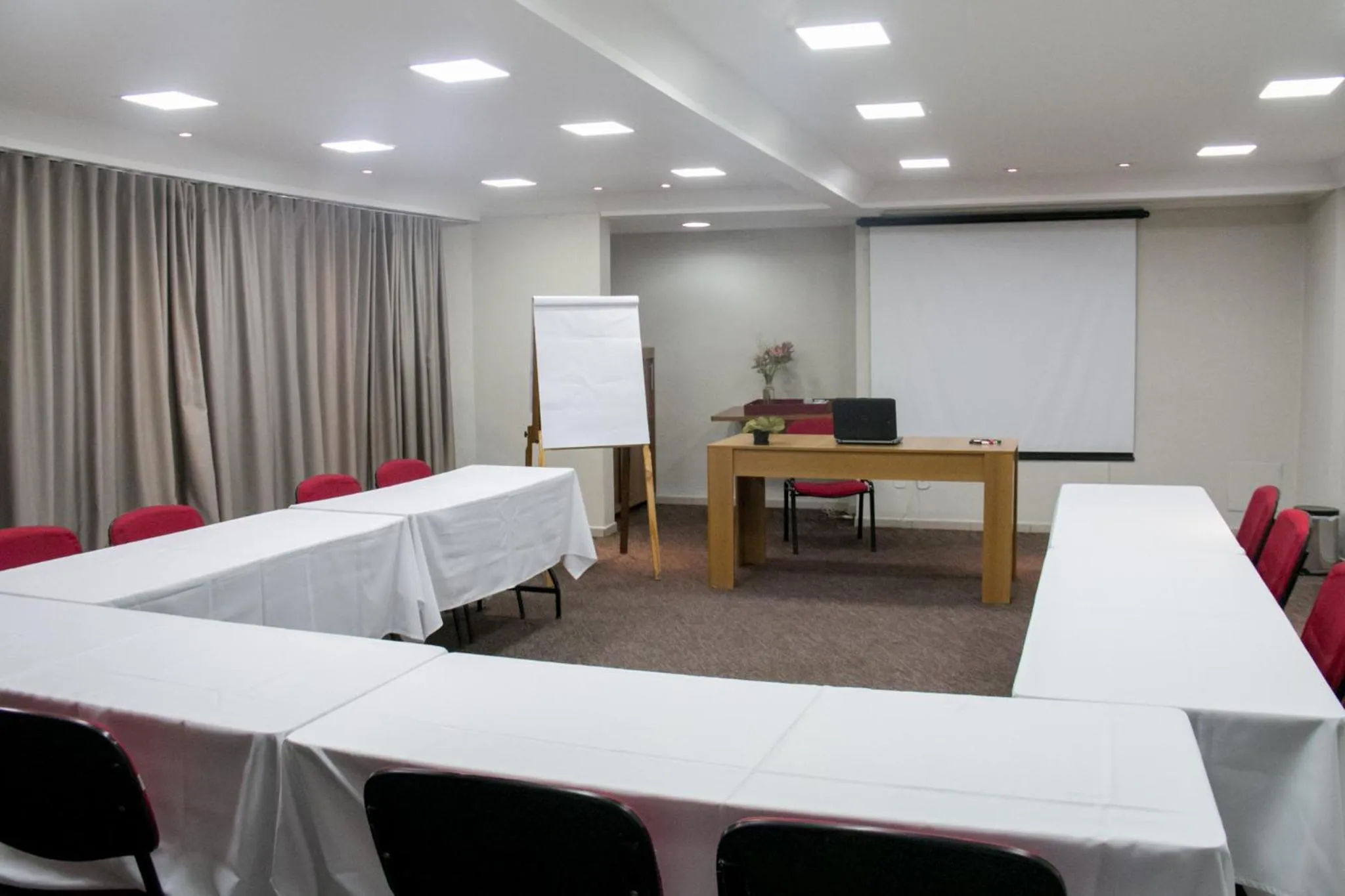 Meeting/conference room in Hotel Ferraz