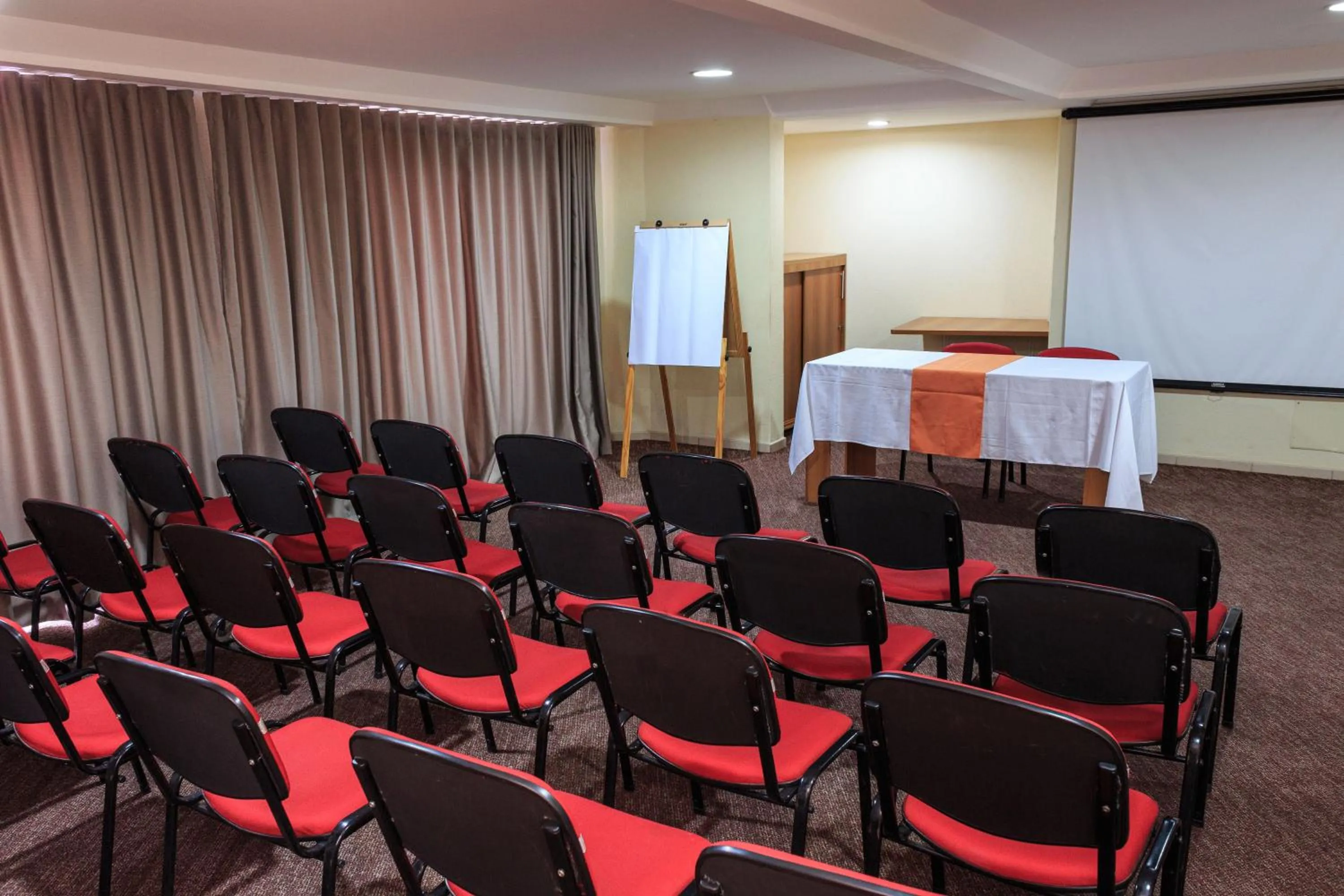 Meeting/conference room in Hotel Ferraz