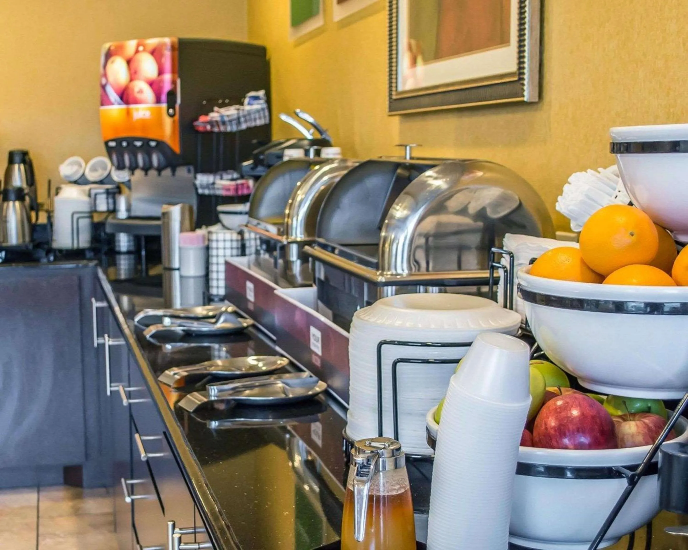 Restaurant/places to eat in Comfort Inn & Suites Franklin East