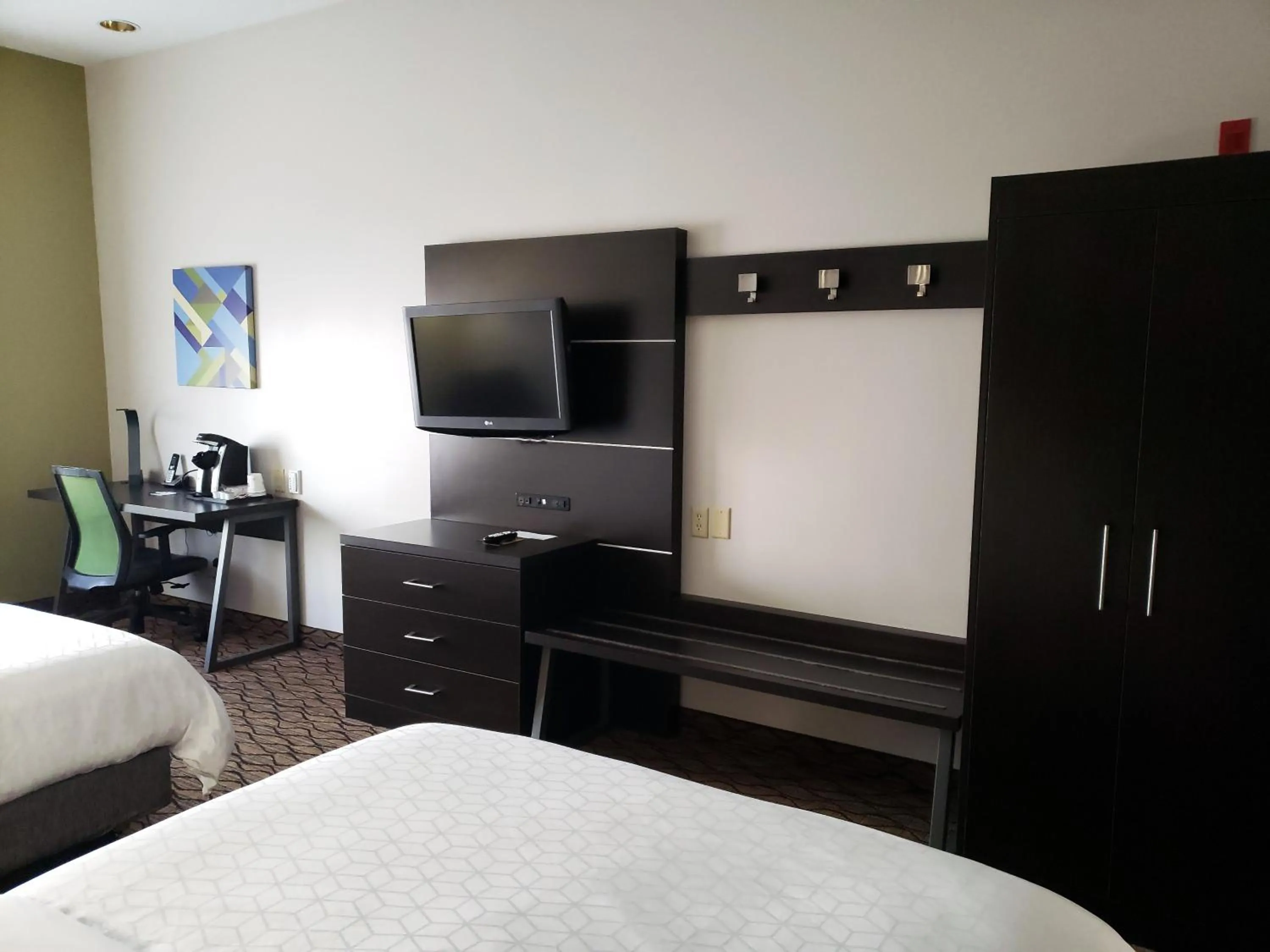Photo of the whole room, Bed in Holiday Inn Express San Angelo by IHG