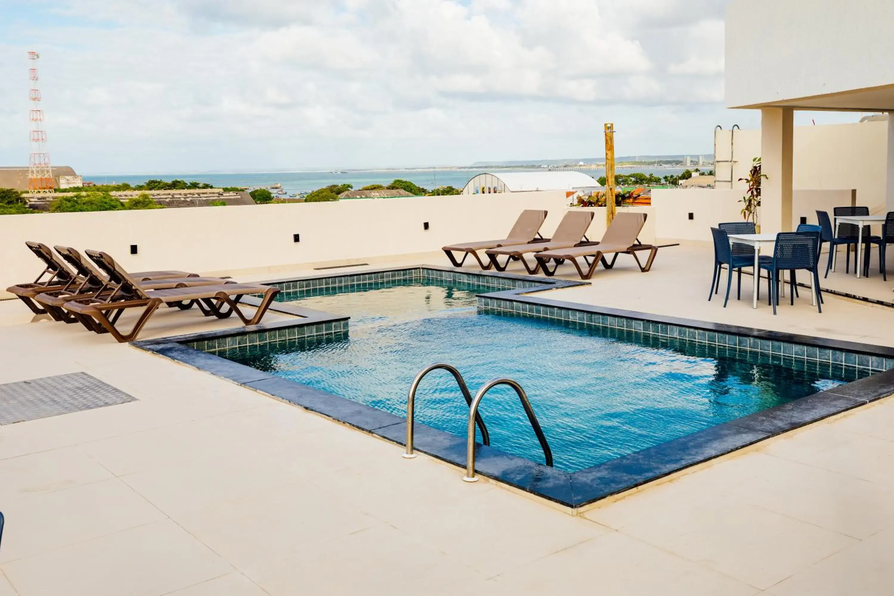 Pool view in El Aram Beach Express Pool view in El Aram Beach Express