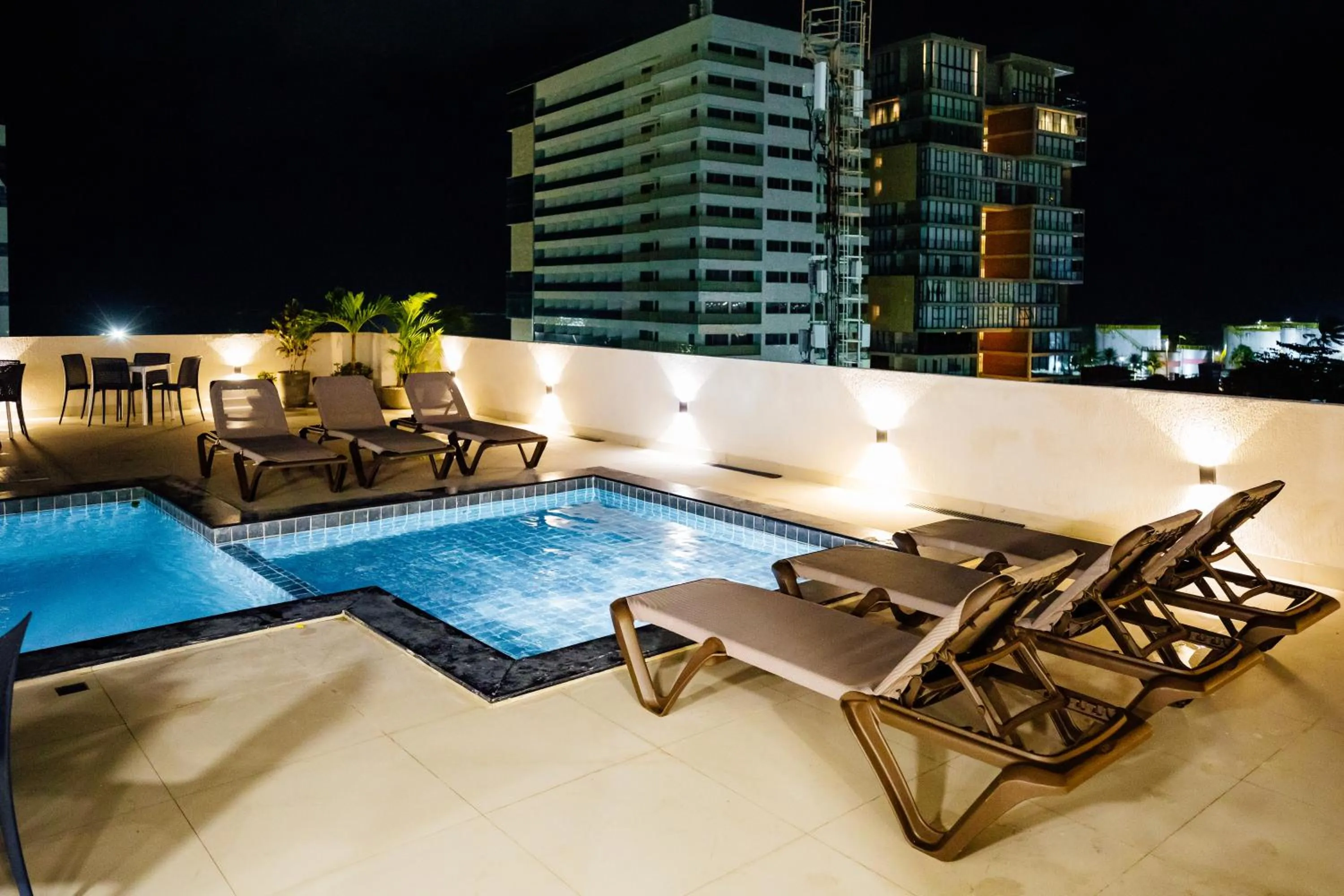 Swimming pool in El Aram Beach Express