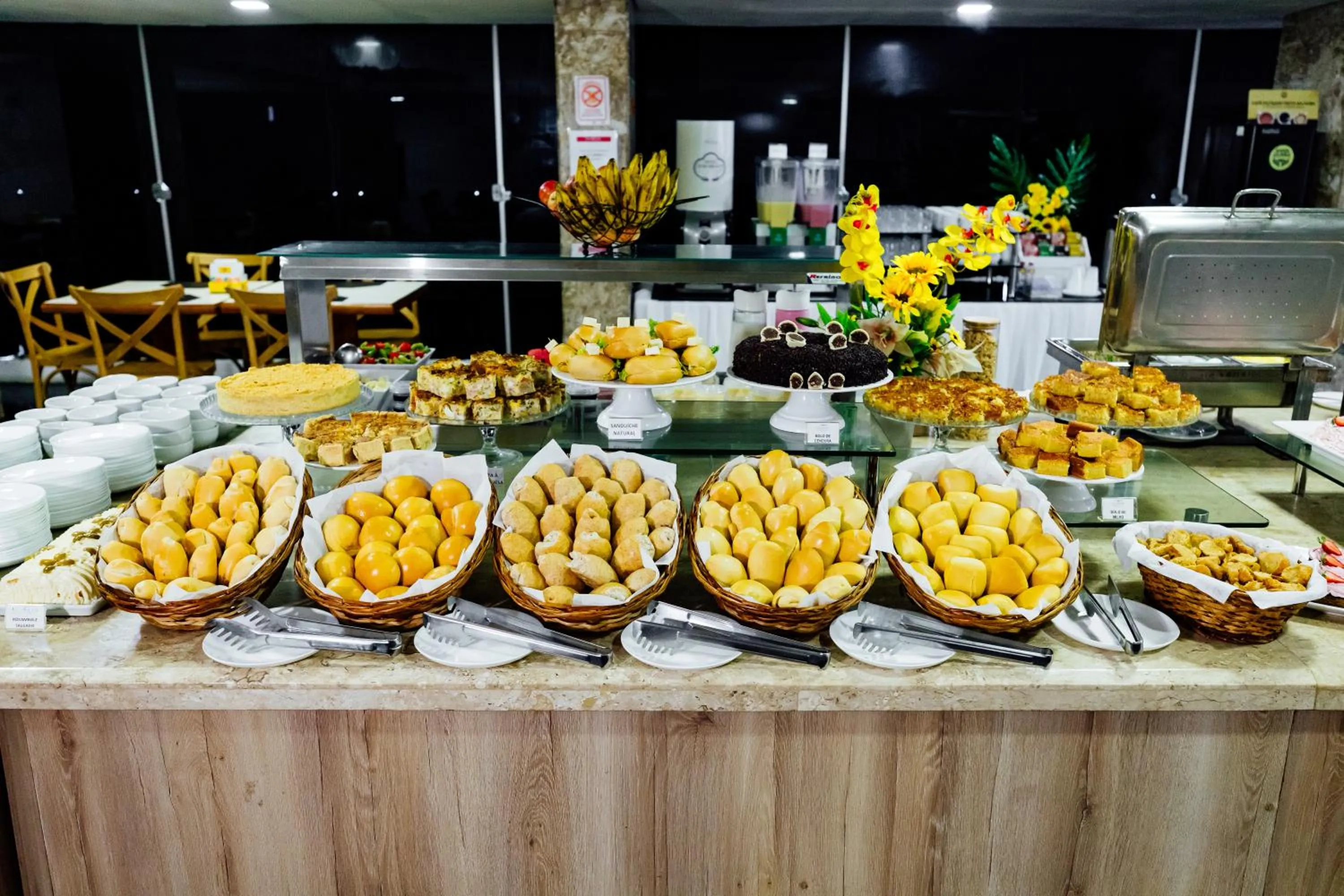 Breakfast in El Aram Beach Express