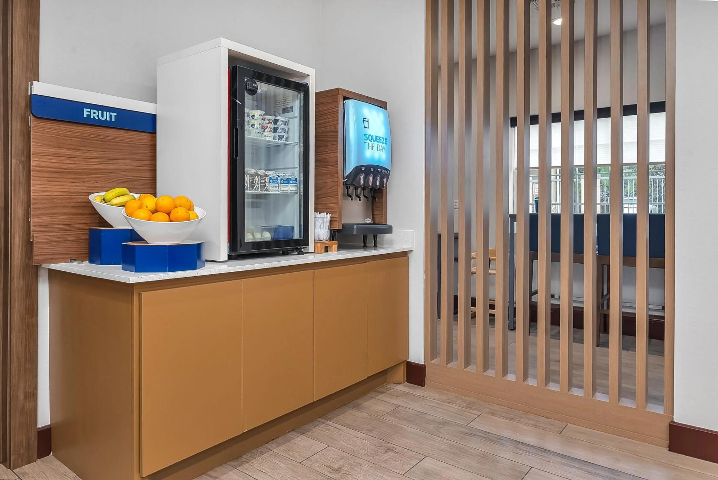 Breakfast in Holiday Inn Express Palestine by IHG