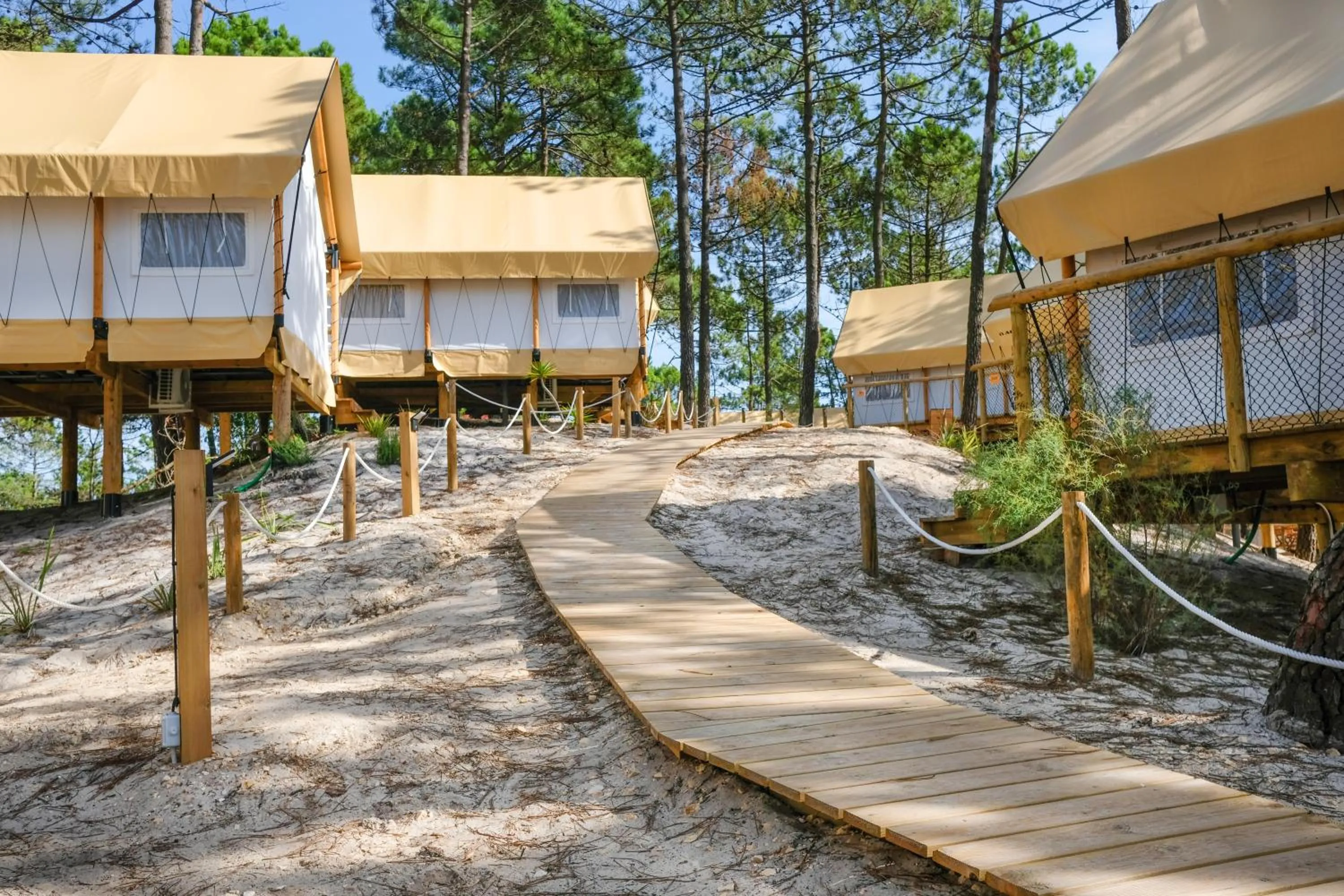 Property building in Ohai Nazaré Outdoor Resort