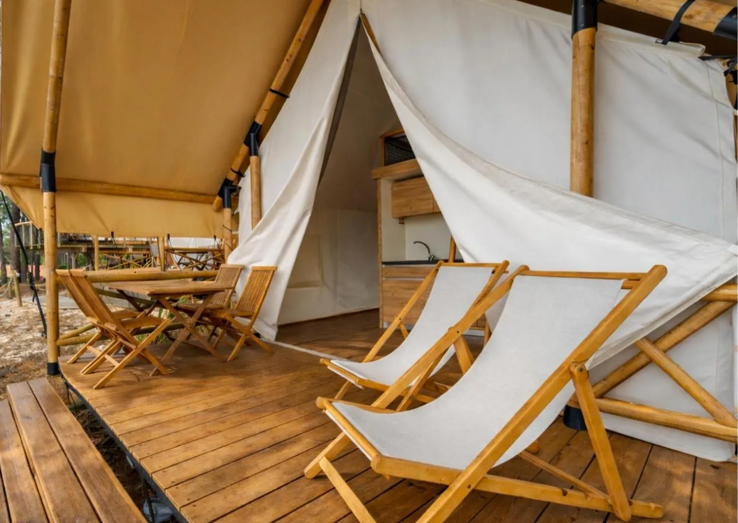 Patio in Ohai Nazaré Outdoor Resort