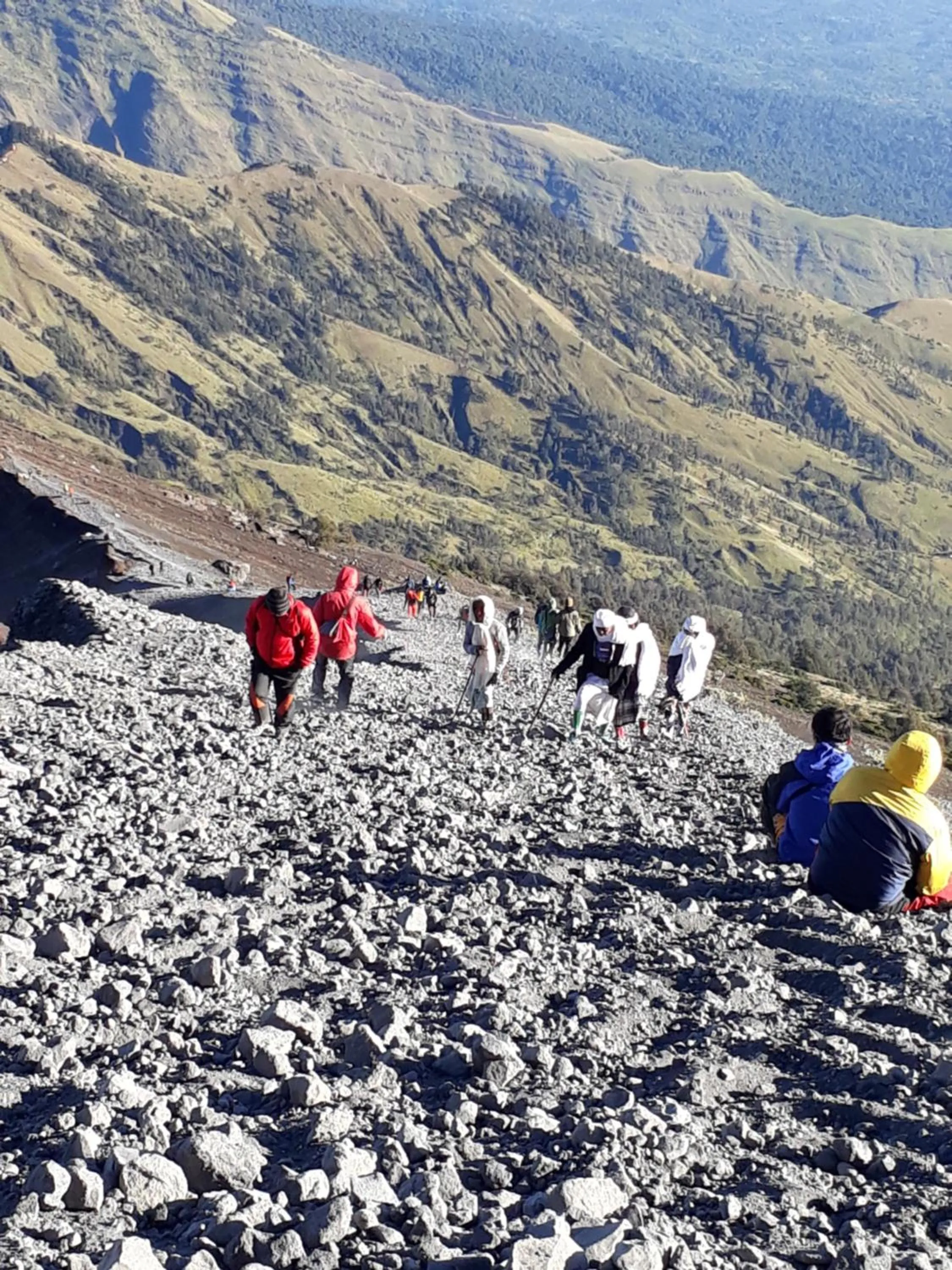 Hiking in Ila Homestay