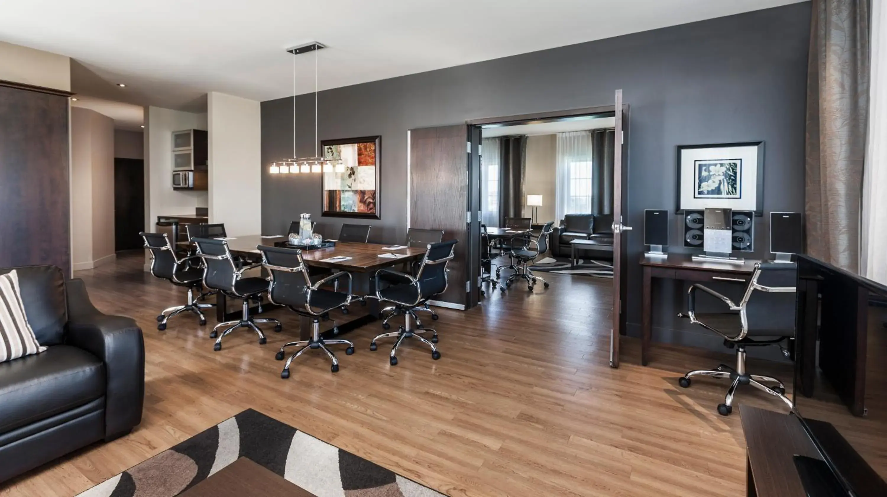 Banquet/Function facilities in Imperia Hotel & Suites Saint-Eustache Banquet/Function facilities in Imperia Hotel & Suites Saint-Eustache