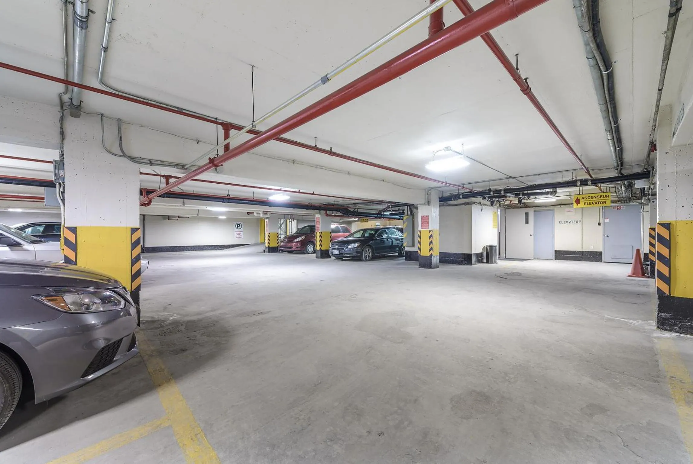 On site in Terrasse Royale Hotel