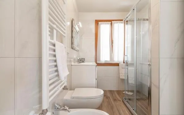 Toilet in Hotel Grifoni