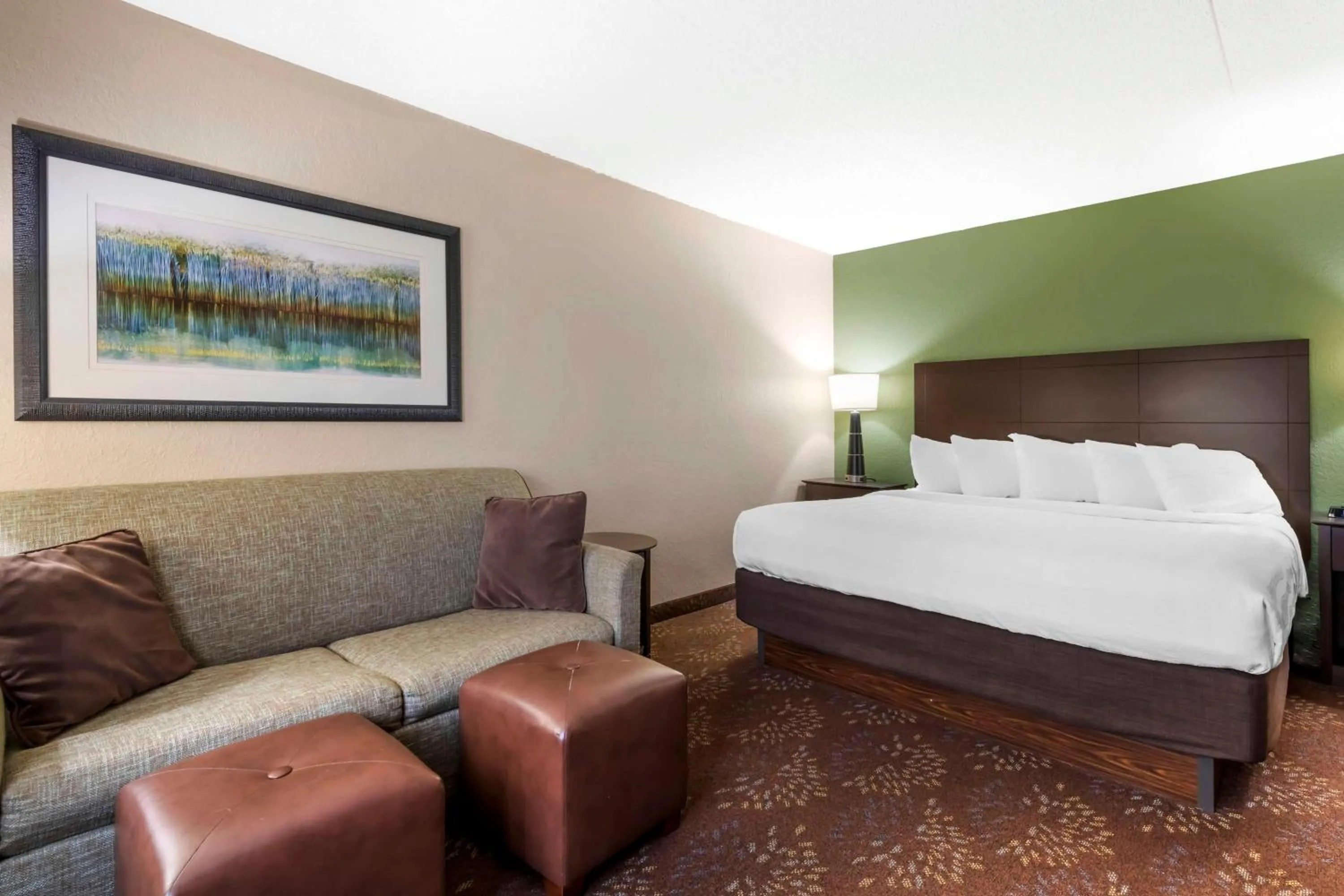 Bedroom, Bed in Best Western Plus New Ulm