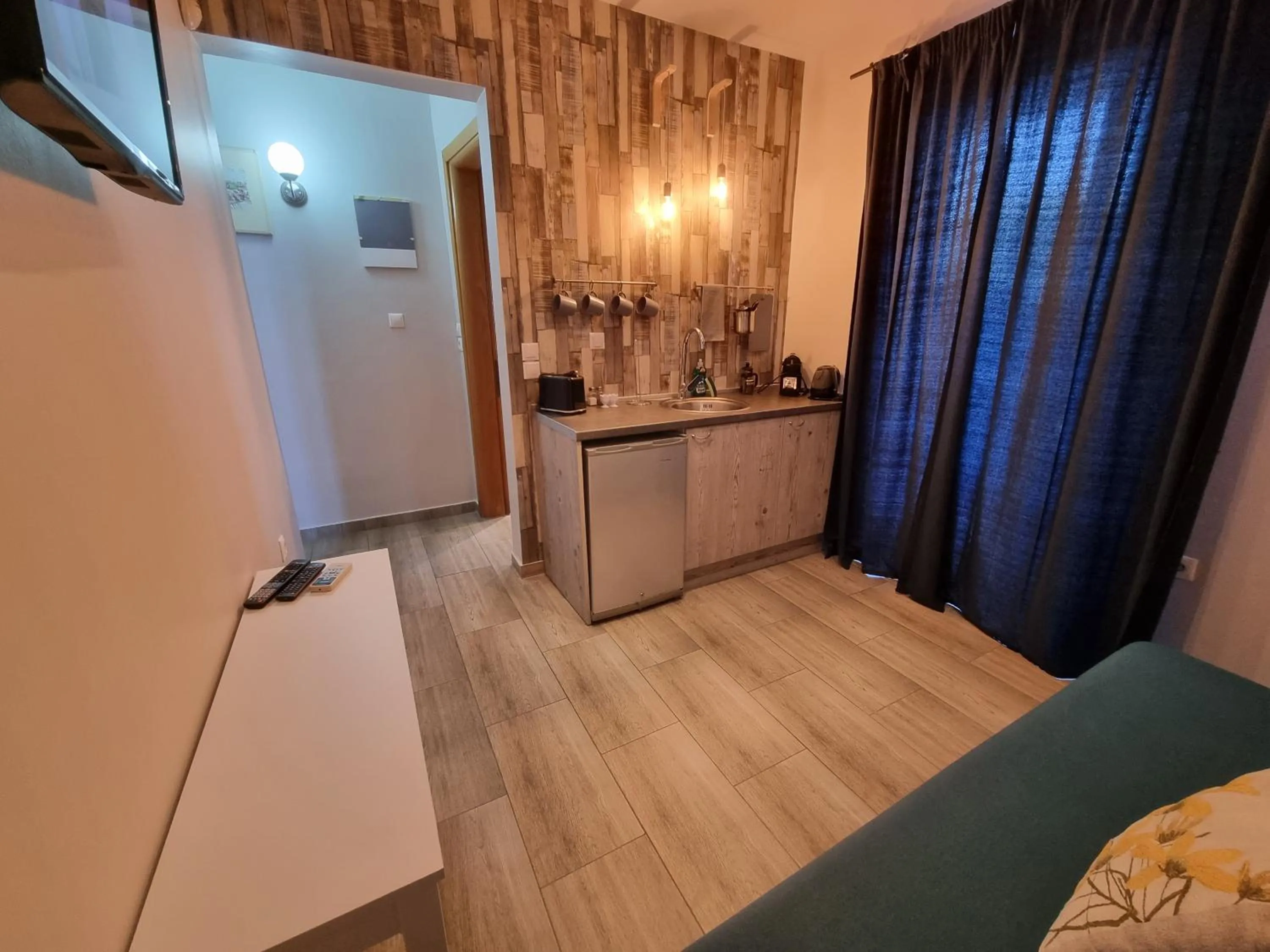 GreenHill Holiday Suites
