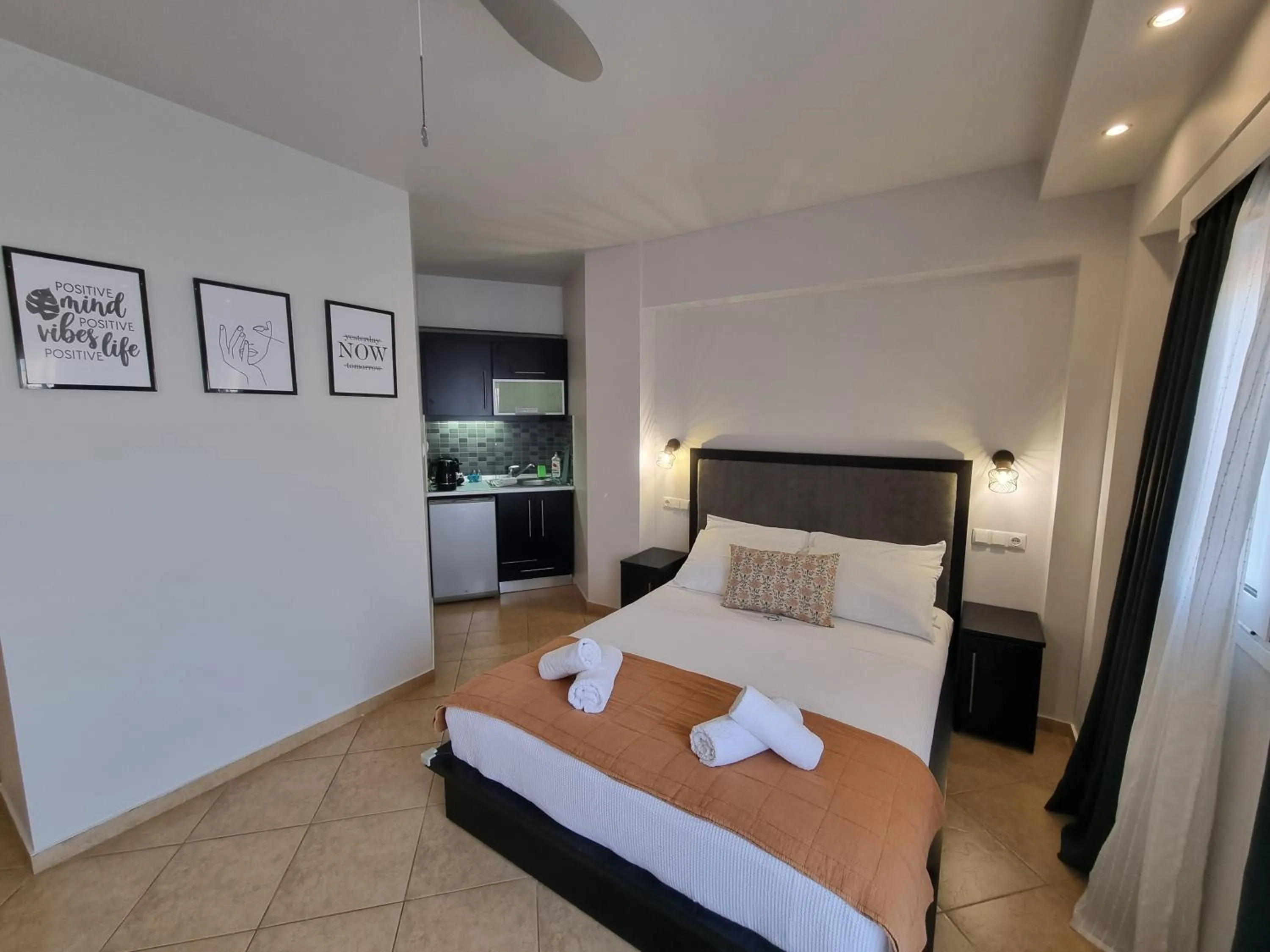 Bed in GreenHill Holiday Suites