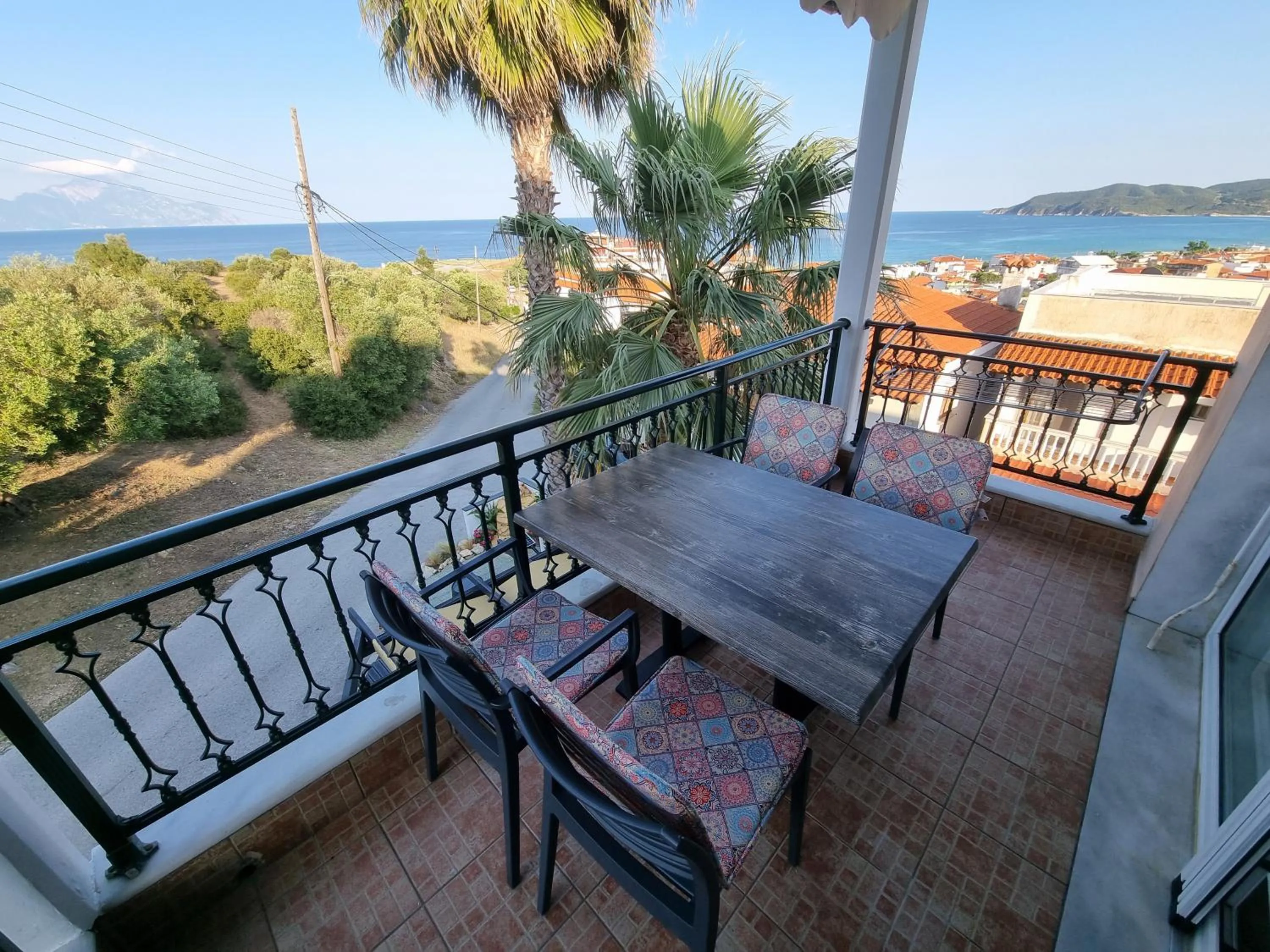 GreenHill Holiday Suites