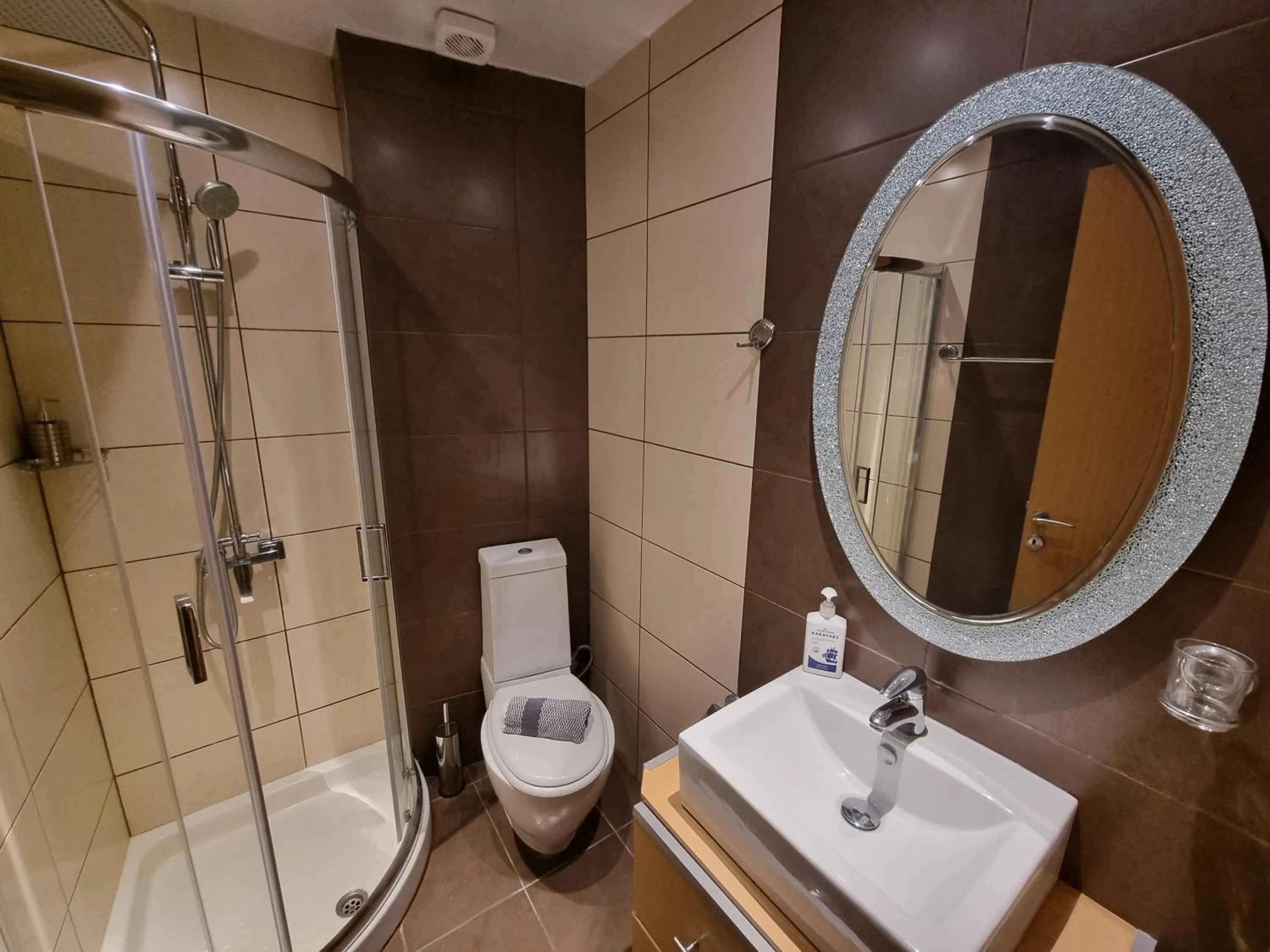 GreenHill Holiday Suites