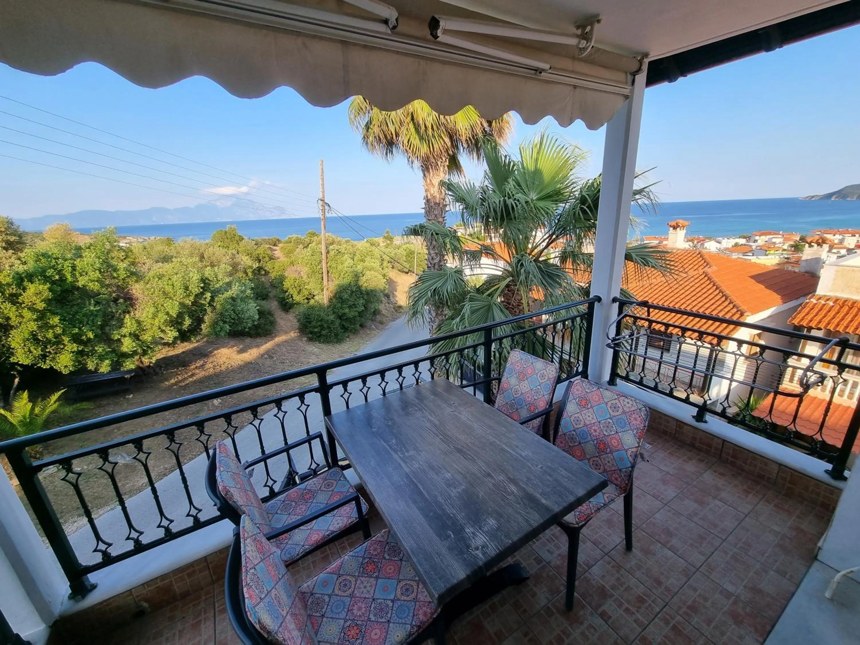 GreenHill Holiday Suites