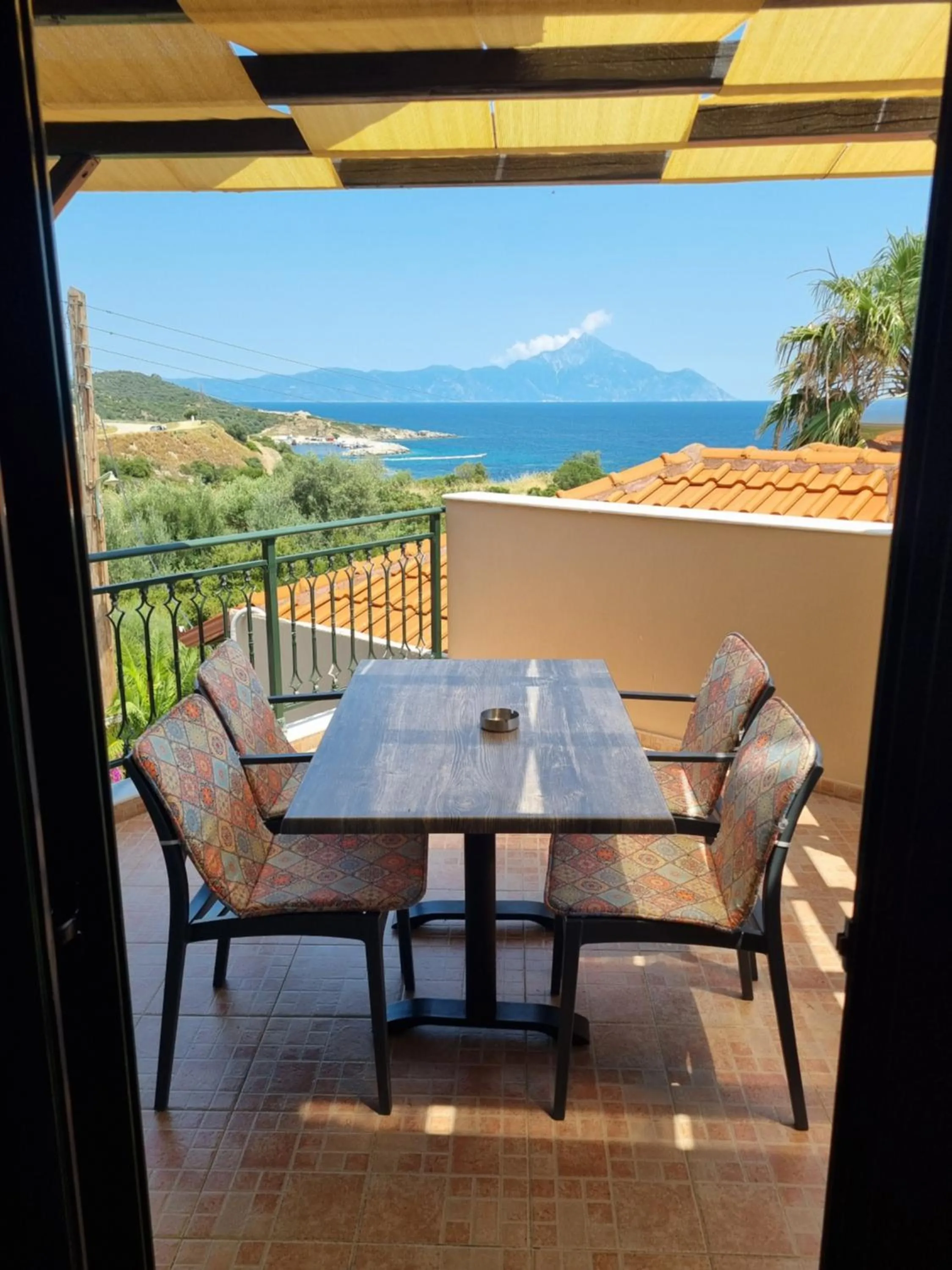 GreenHill Holiday Suites