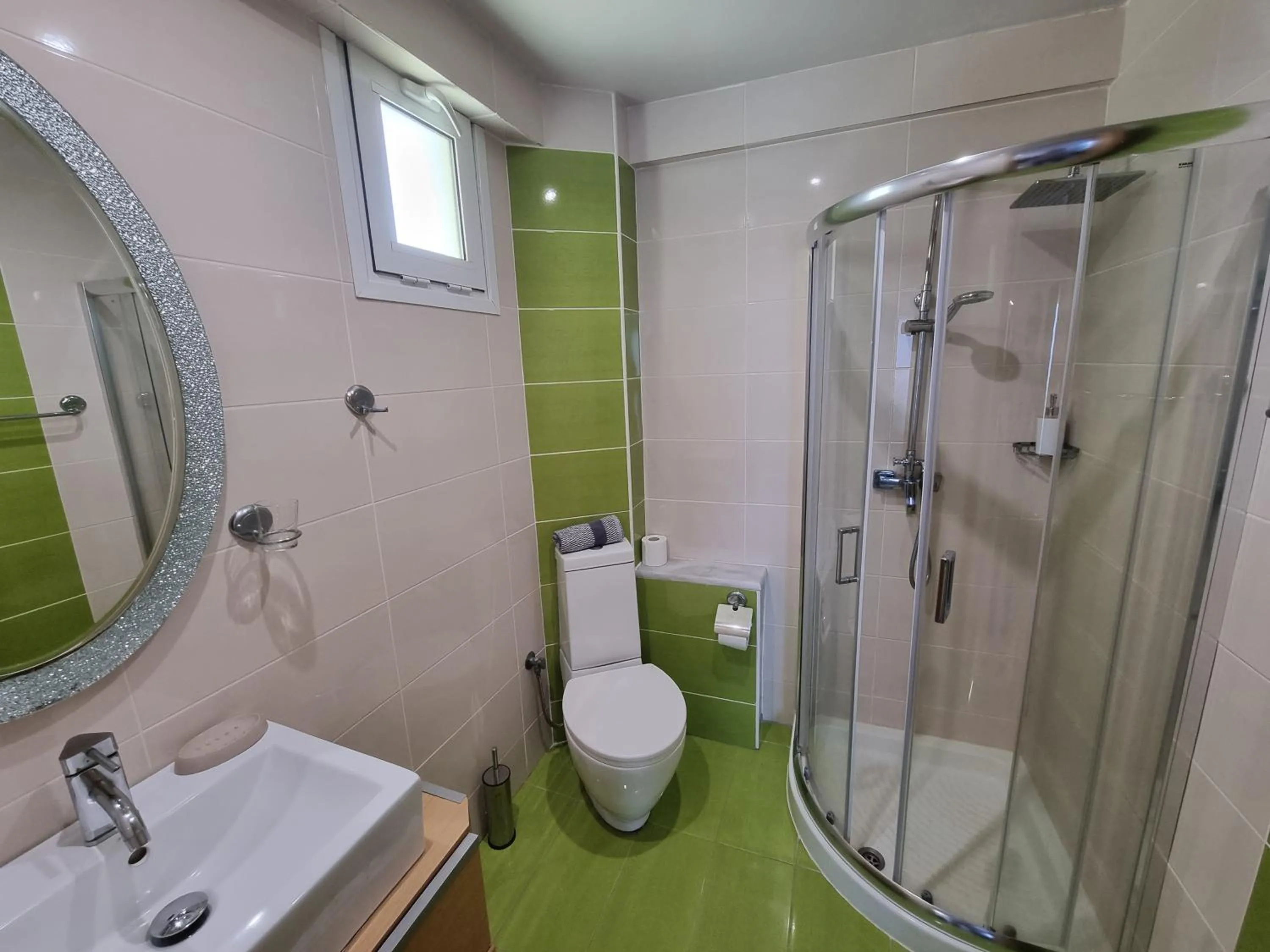 GreenHill Holiday Suites
