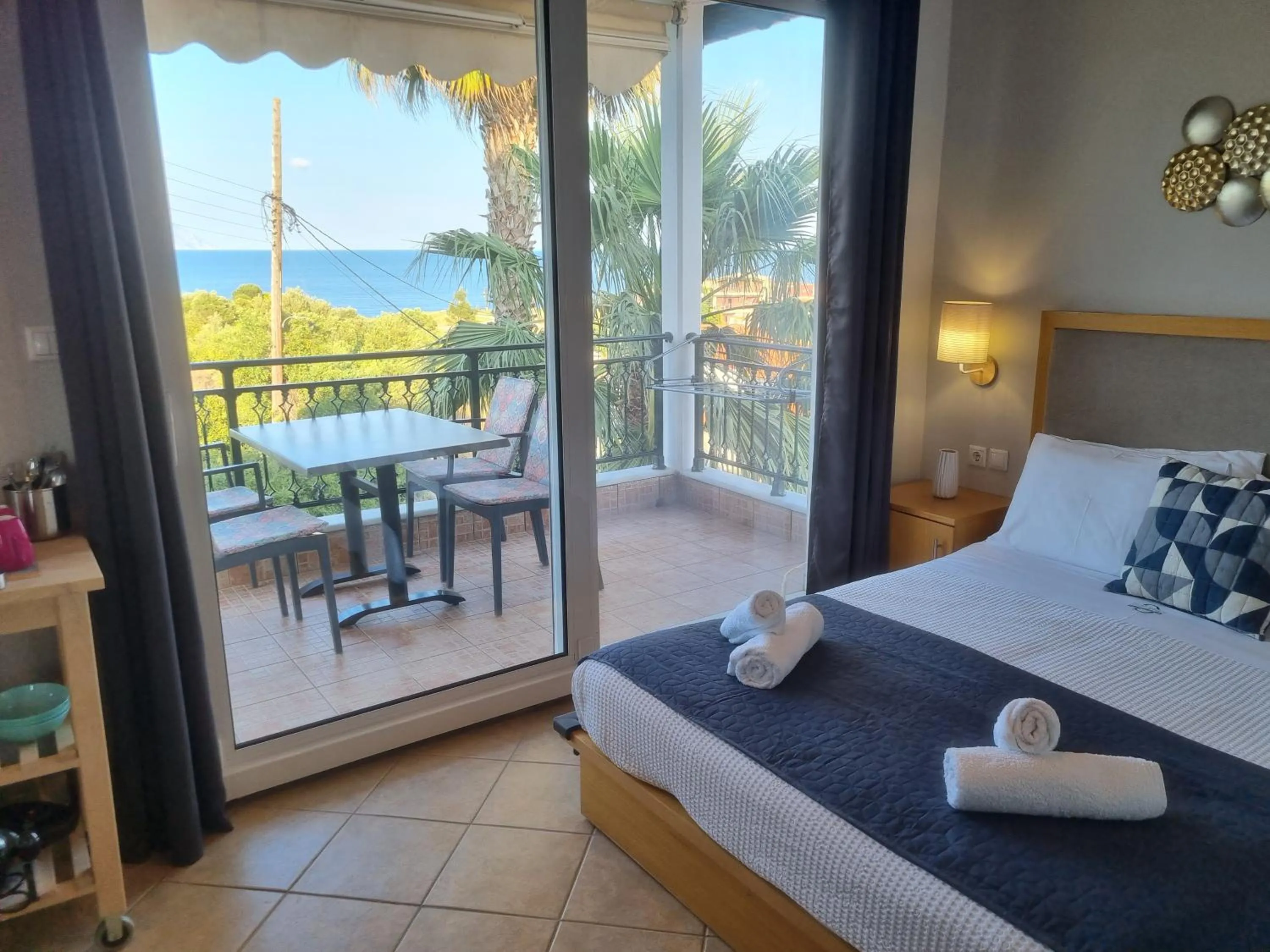 Bed in GreenHill Holiday Suites