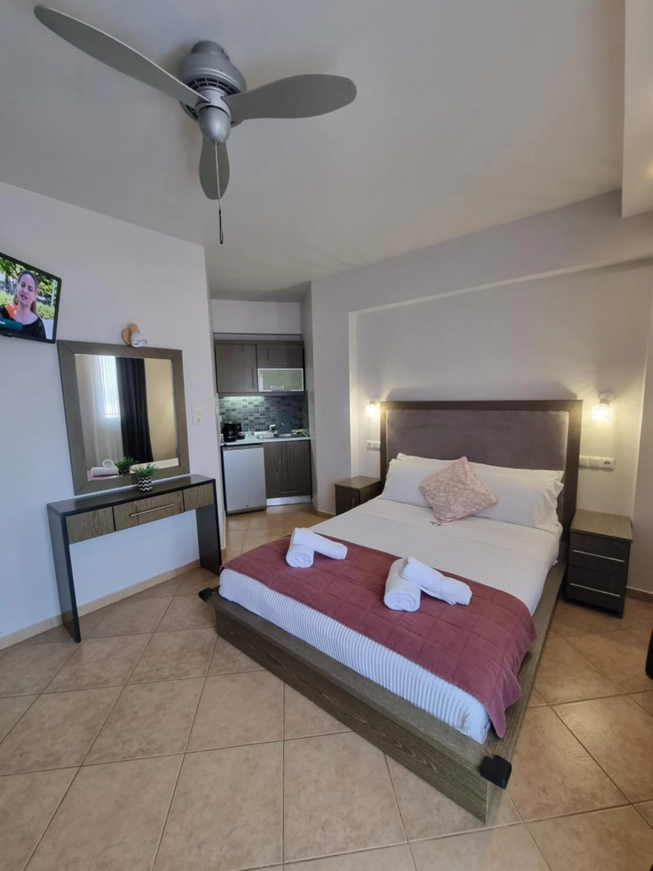 Bed in GreenHill Holiday Suites