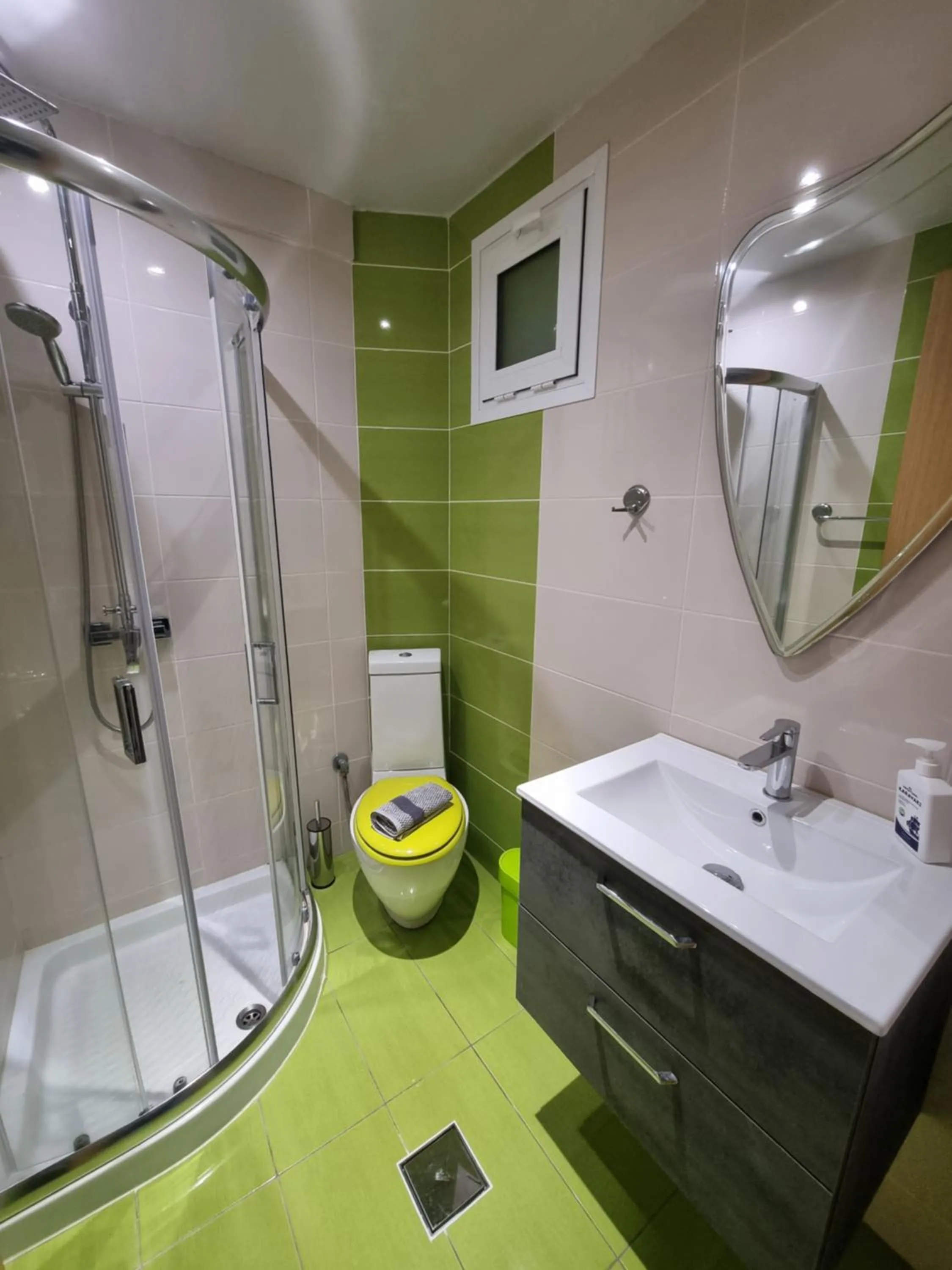 GreenHill Holiday Suites