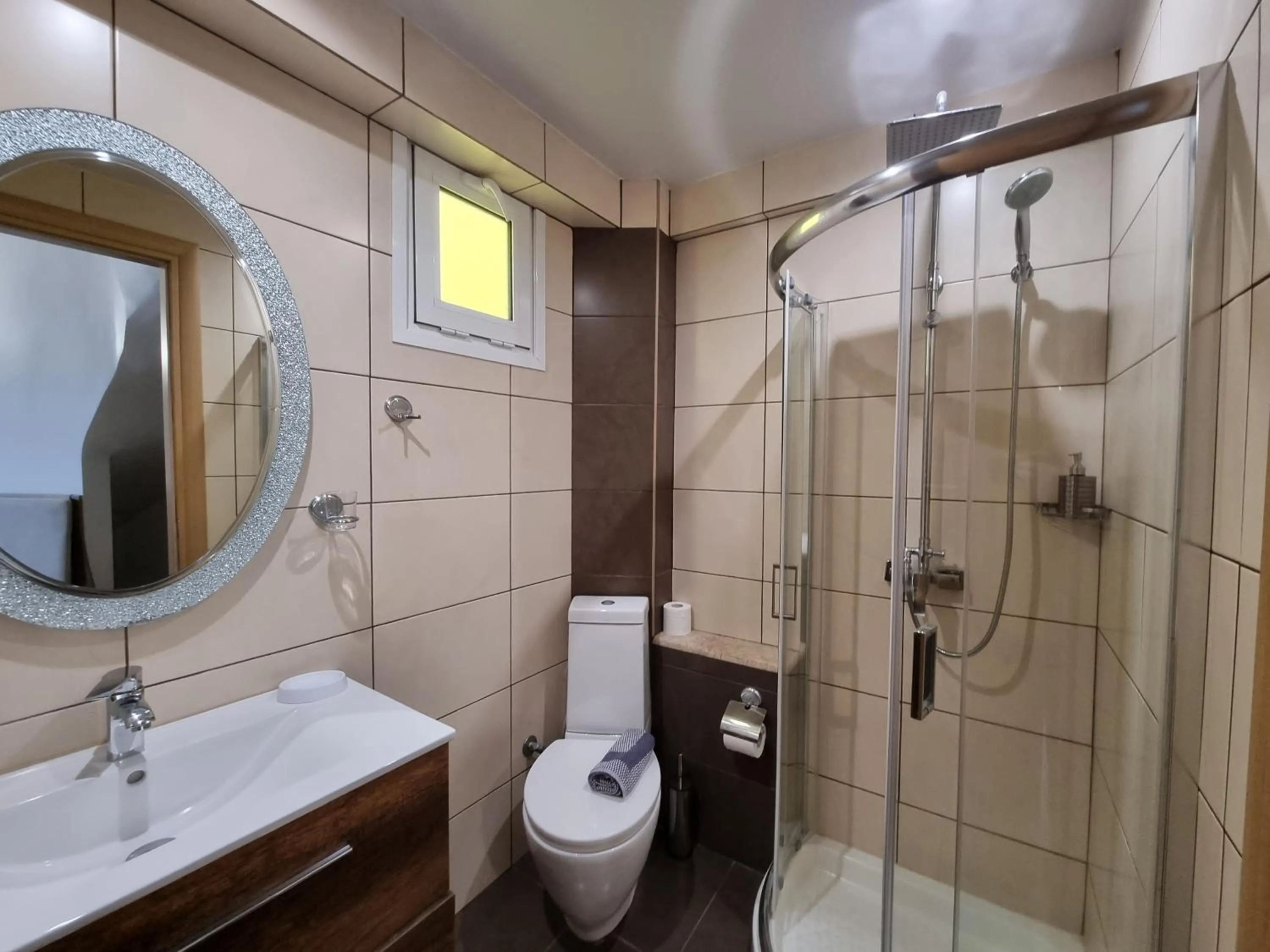 GreenHill Holiday Suites