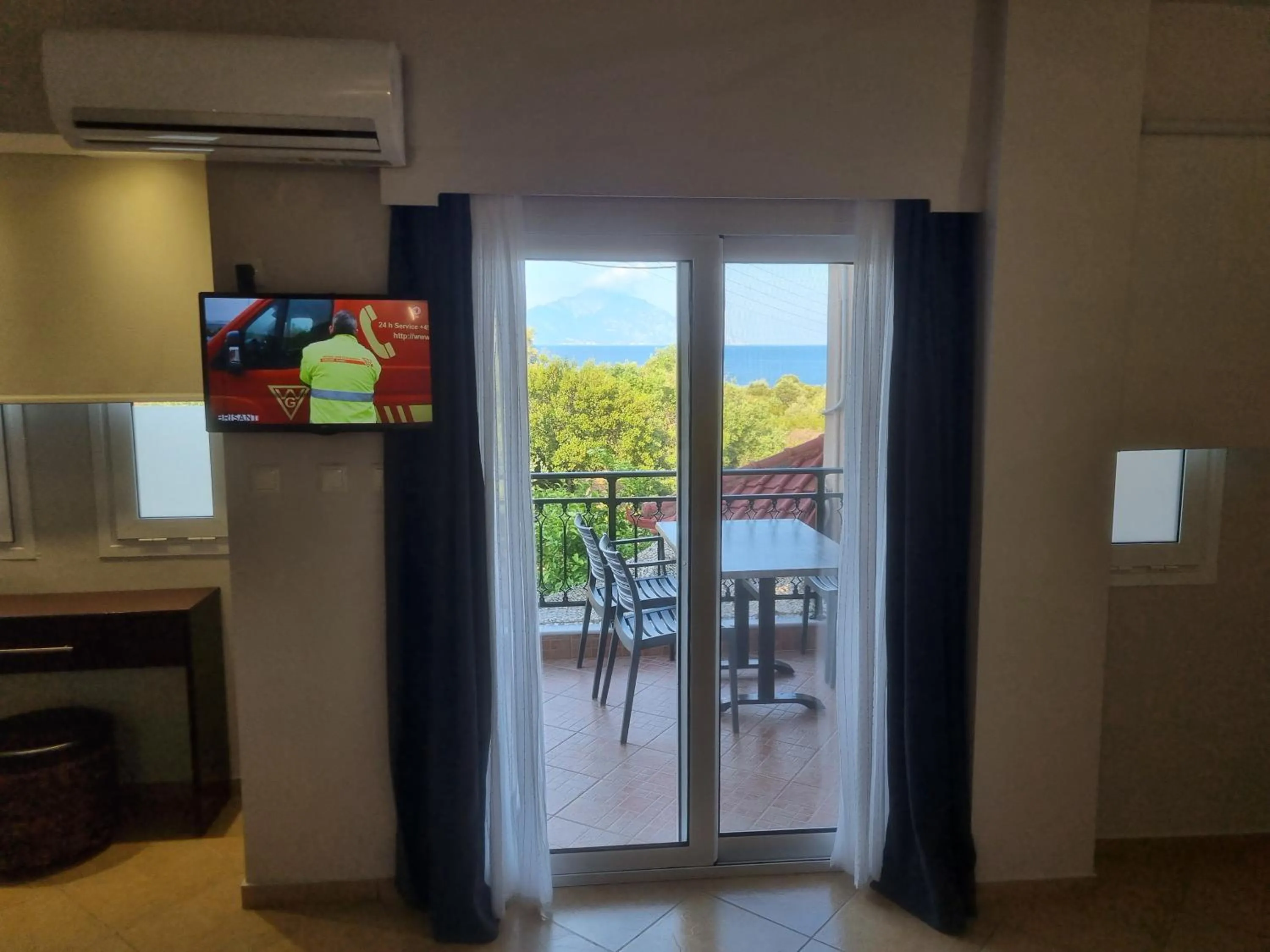 GreenHill Holiday Suites